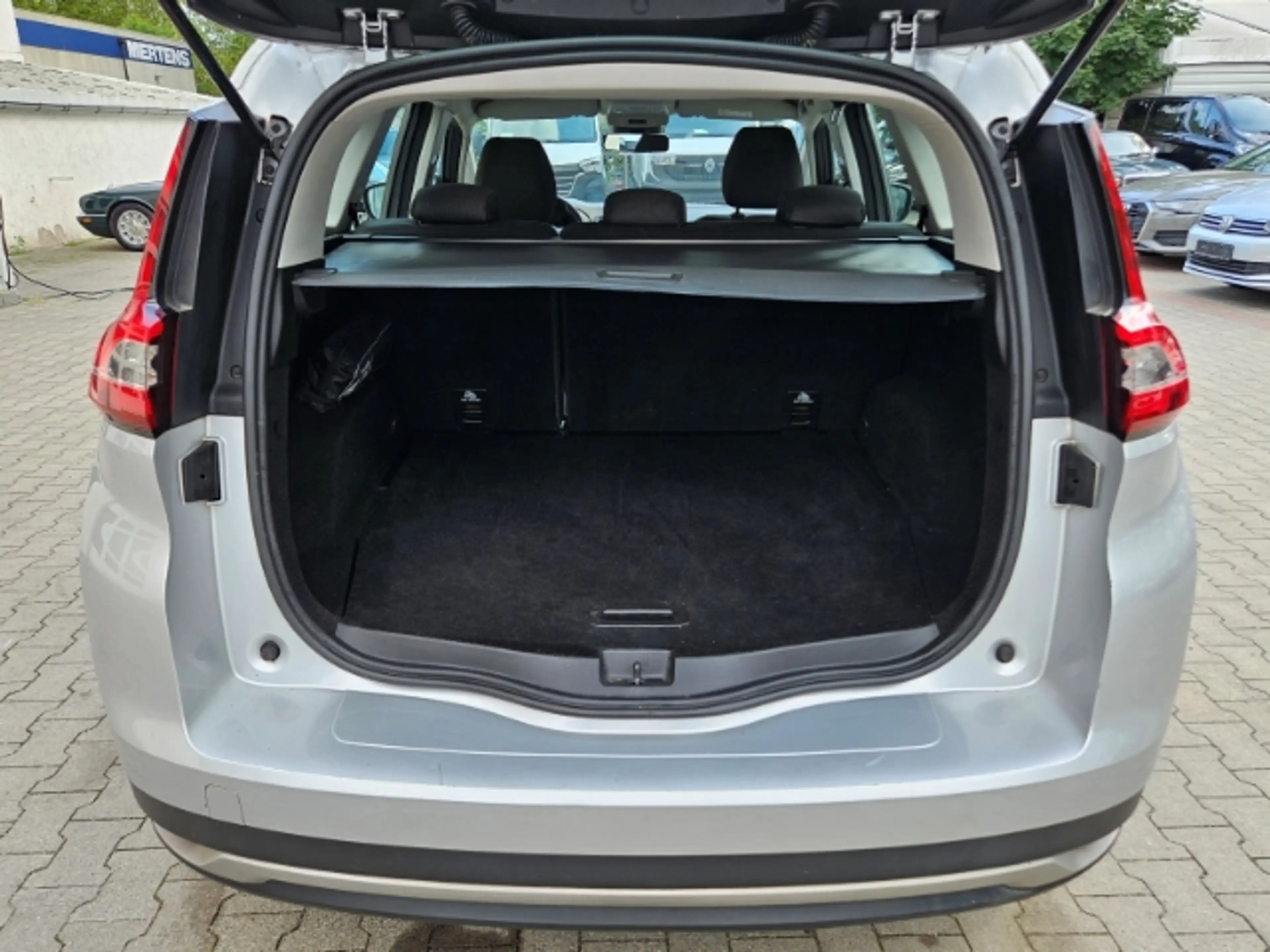 Renault Grand Scenic IV Exper.1.5 dCi Autom+Kamera+Navi — photo 13