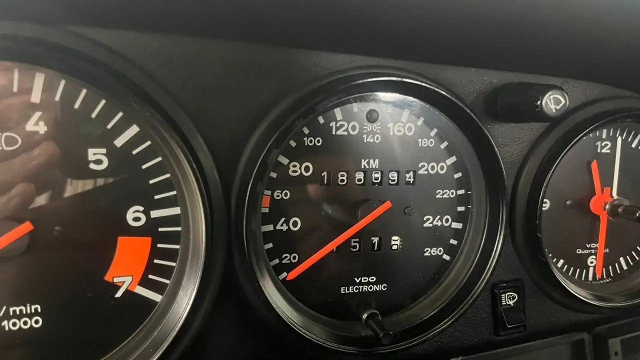 Porsche 911 Carrera 3.2 Cabriolet, foto 11
