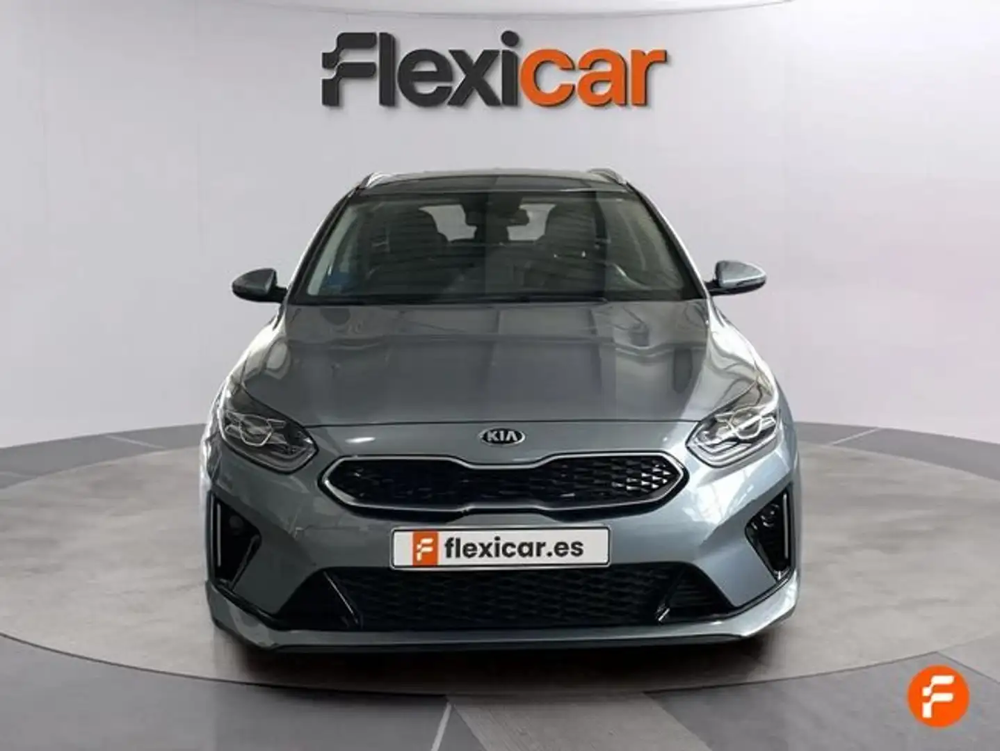 Kia Ceed / cee'd Tourer 1.6 PHEV eDrive Aut. Gris - 2