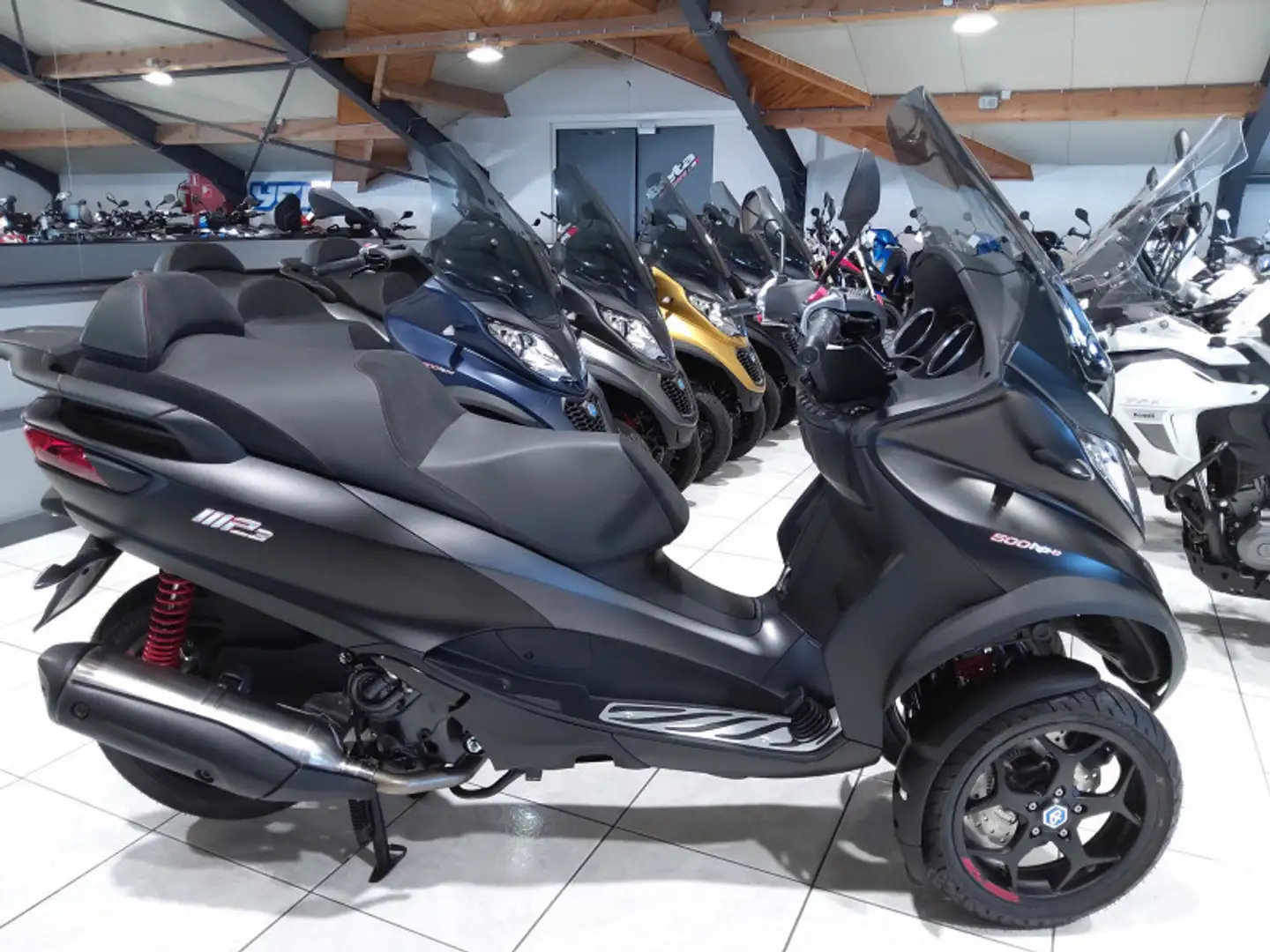 Piaggio MP3 500 SPORT ADVANCED HPE NOIR INCLUS MARCHE ARRIERE Noir - 1