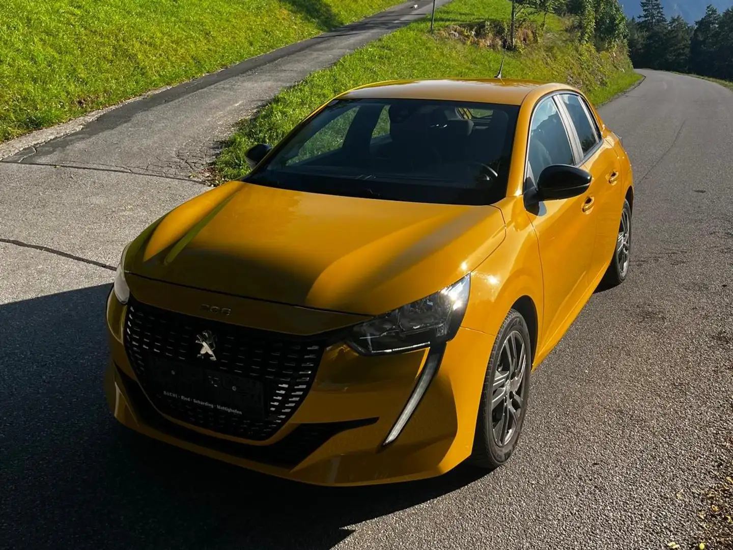 Peugeot 208 208 Active PureTech 75 S Gelb - 2