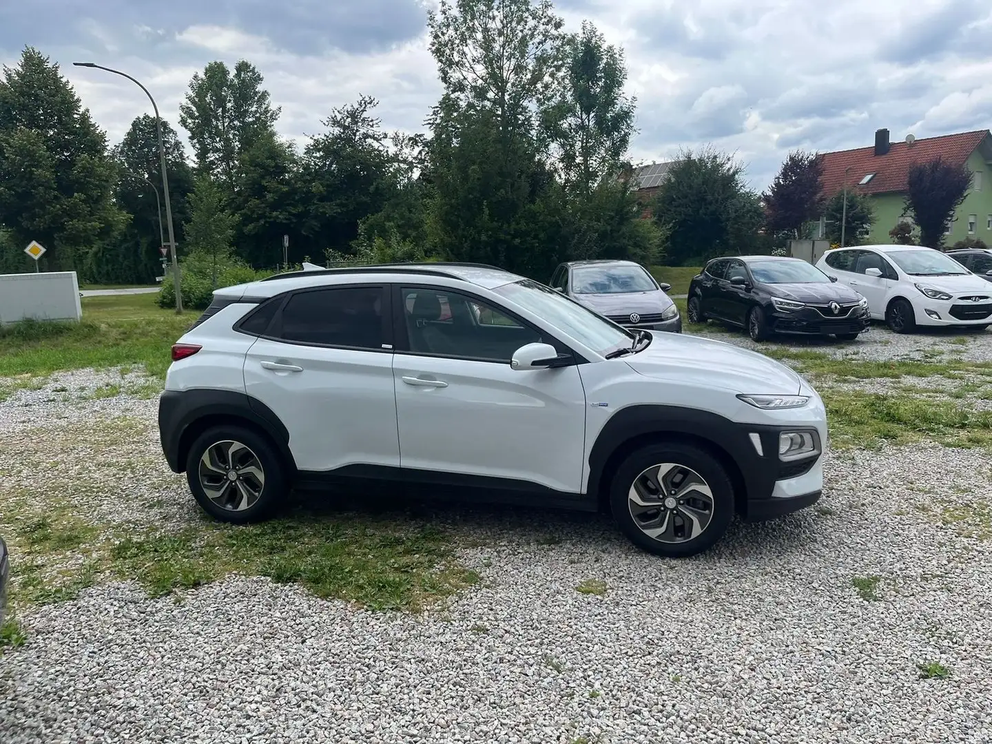 Hyundai KONA Advantage Hybrid 2WD Wit - 2