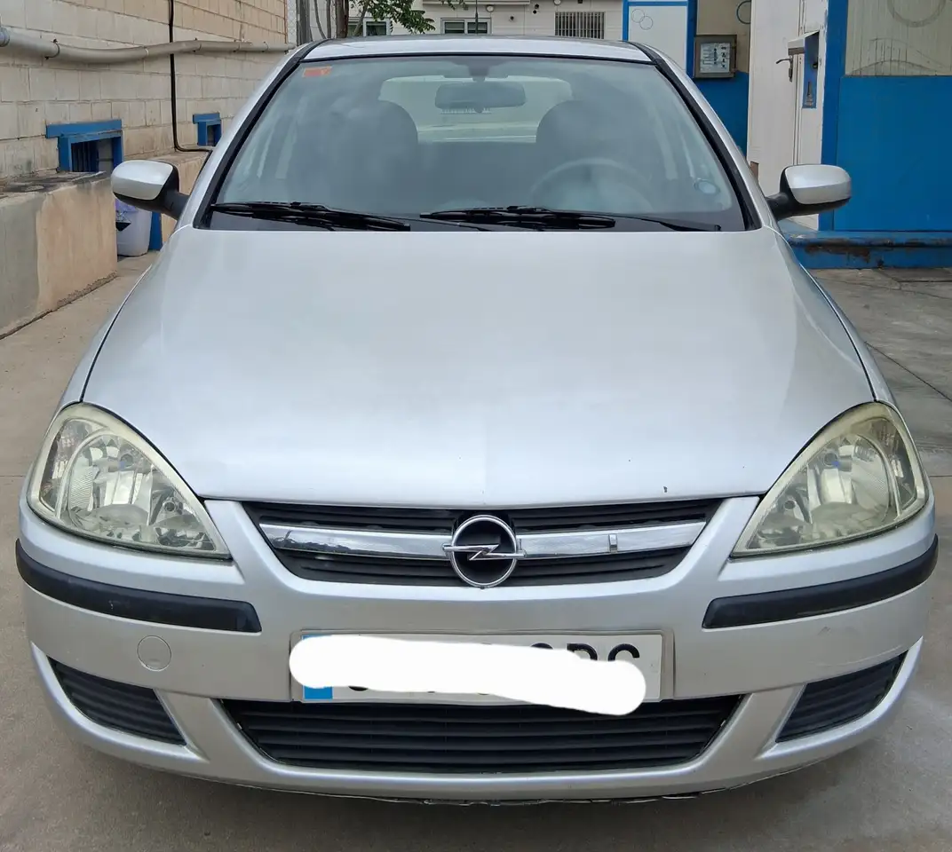 Opel Corsa 1.2 16v Club, foto 1
