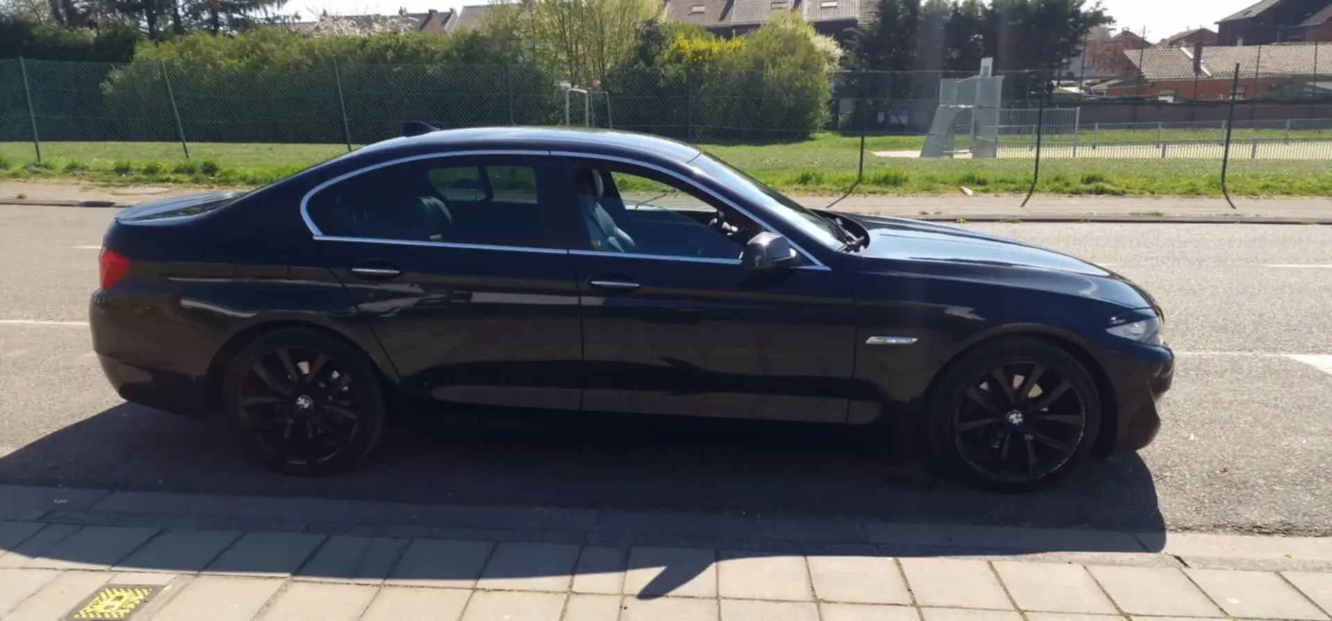 BMW 520 520d Start/Stop Noir - 2