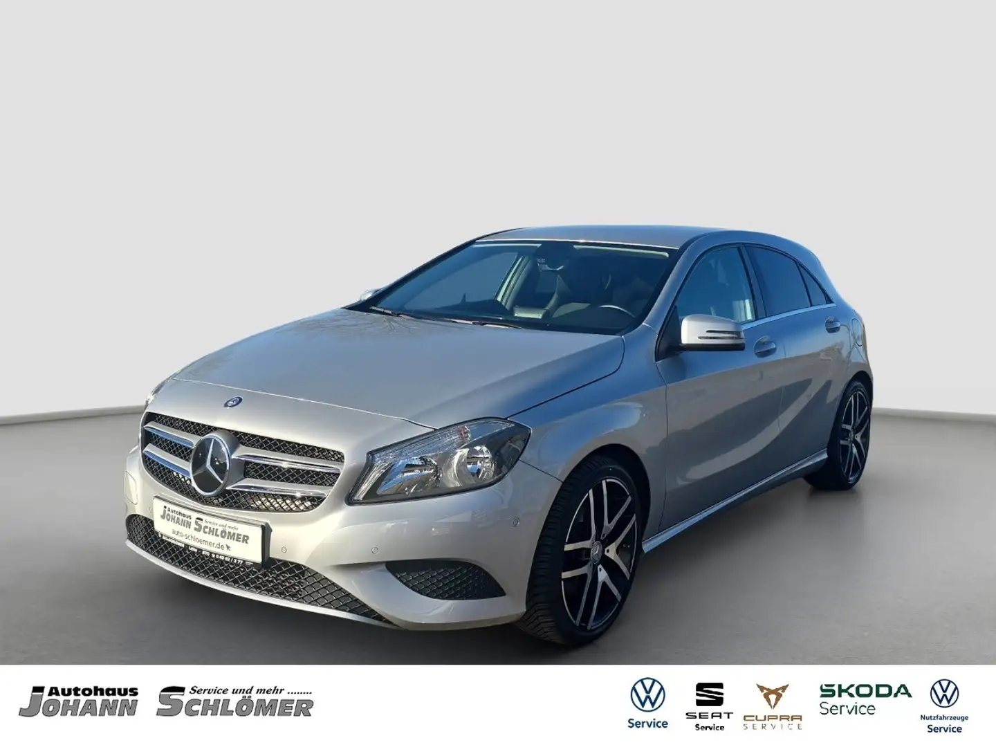 Mercedes-Benz A 180 Style BlueEfficiency NAVI PDC TEMPOMAT Klima Navi Silber - 1