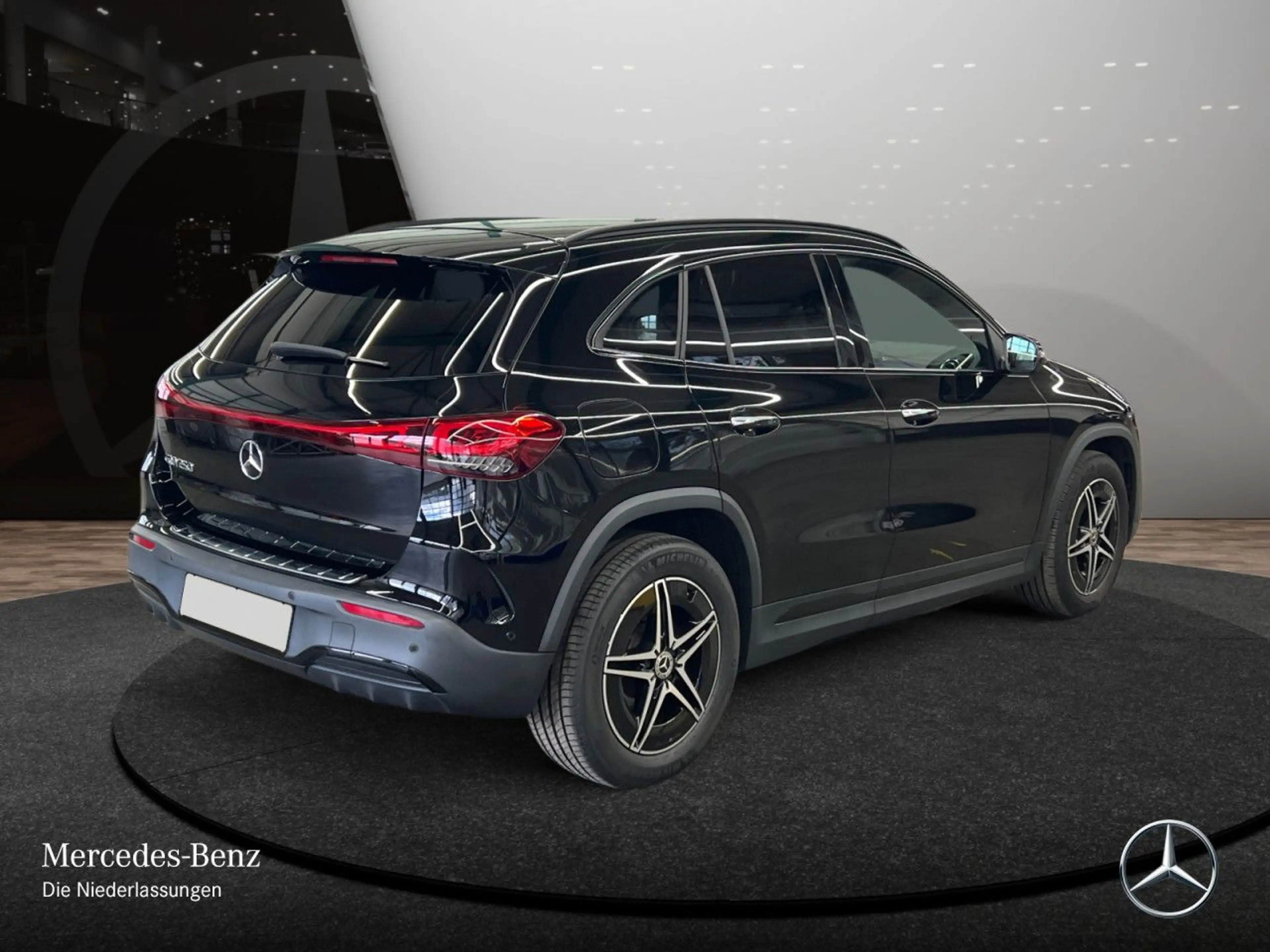Mercedes-Benz EQA 250 AMG+NIGHT+PLUS-PAKET+360+EDW+KEYLESS — photo 8