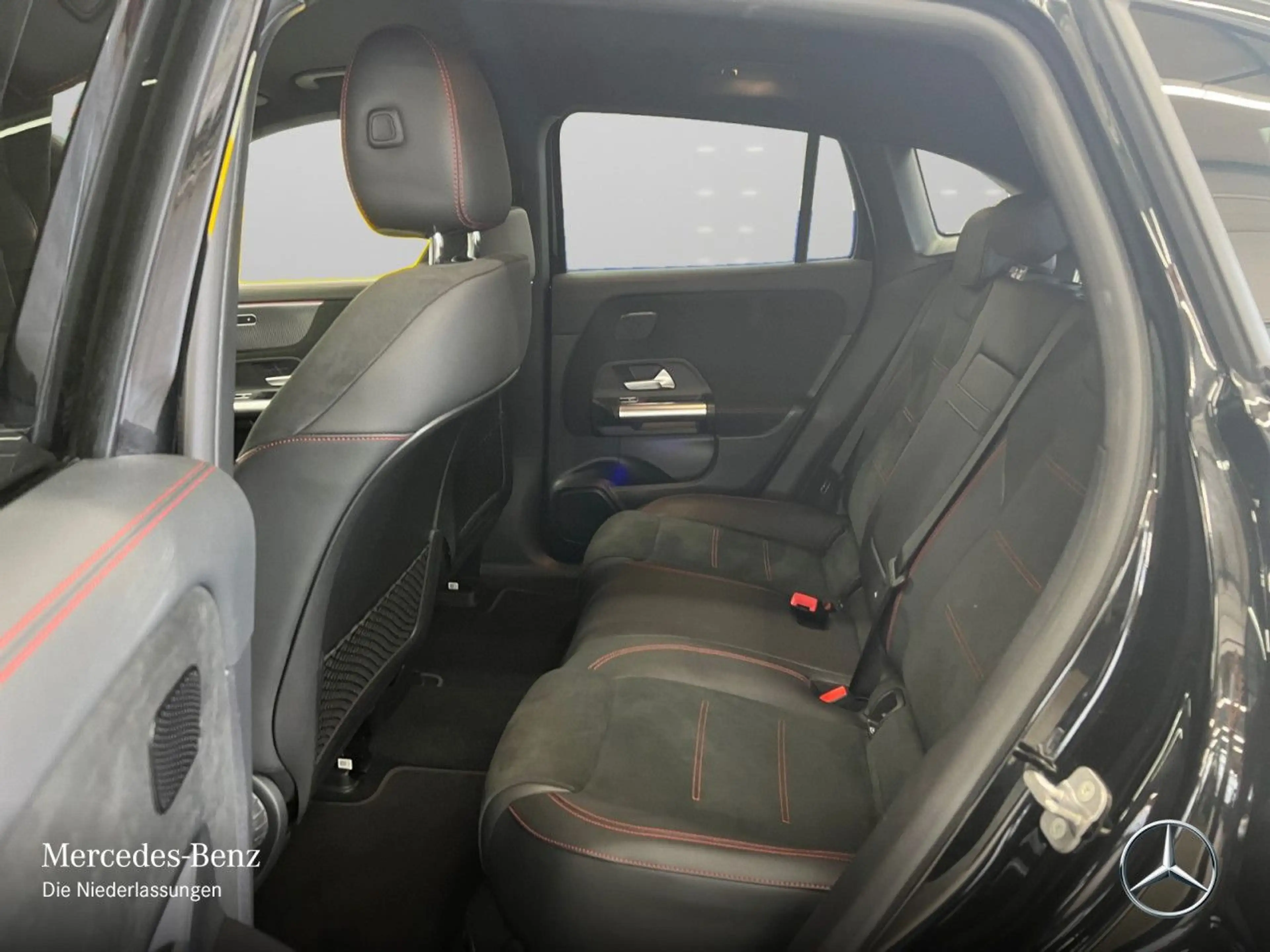 Mercedes-Benz EQA 250 AMG+NIGHT+PLUS-PAKET+360+EDW+KEYLESS — photo 12