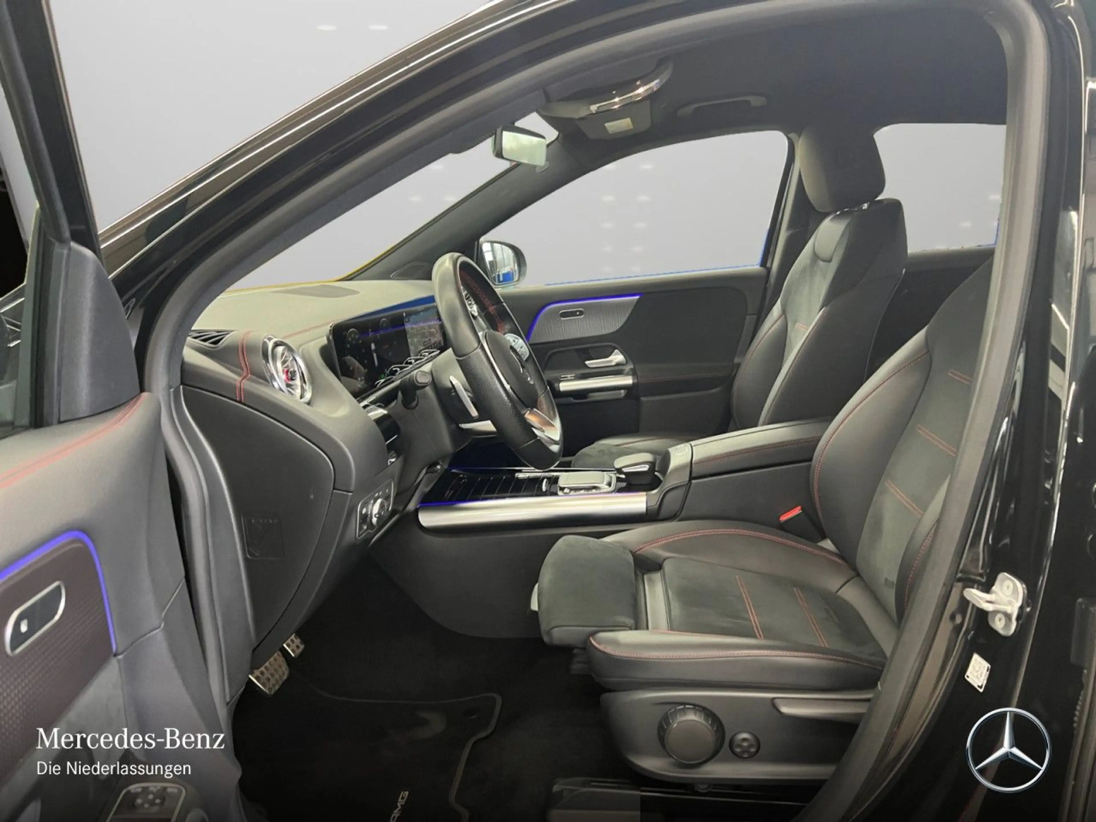 Mercedes-Benz EQA 250 AMG+NIGHT+PLUS-PAKET+360+EDW+KEYLESS — photo 11