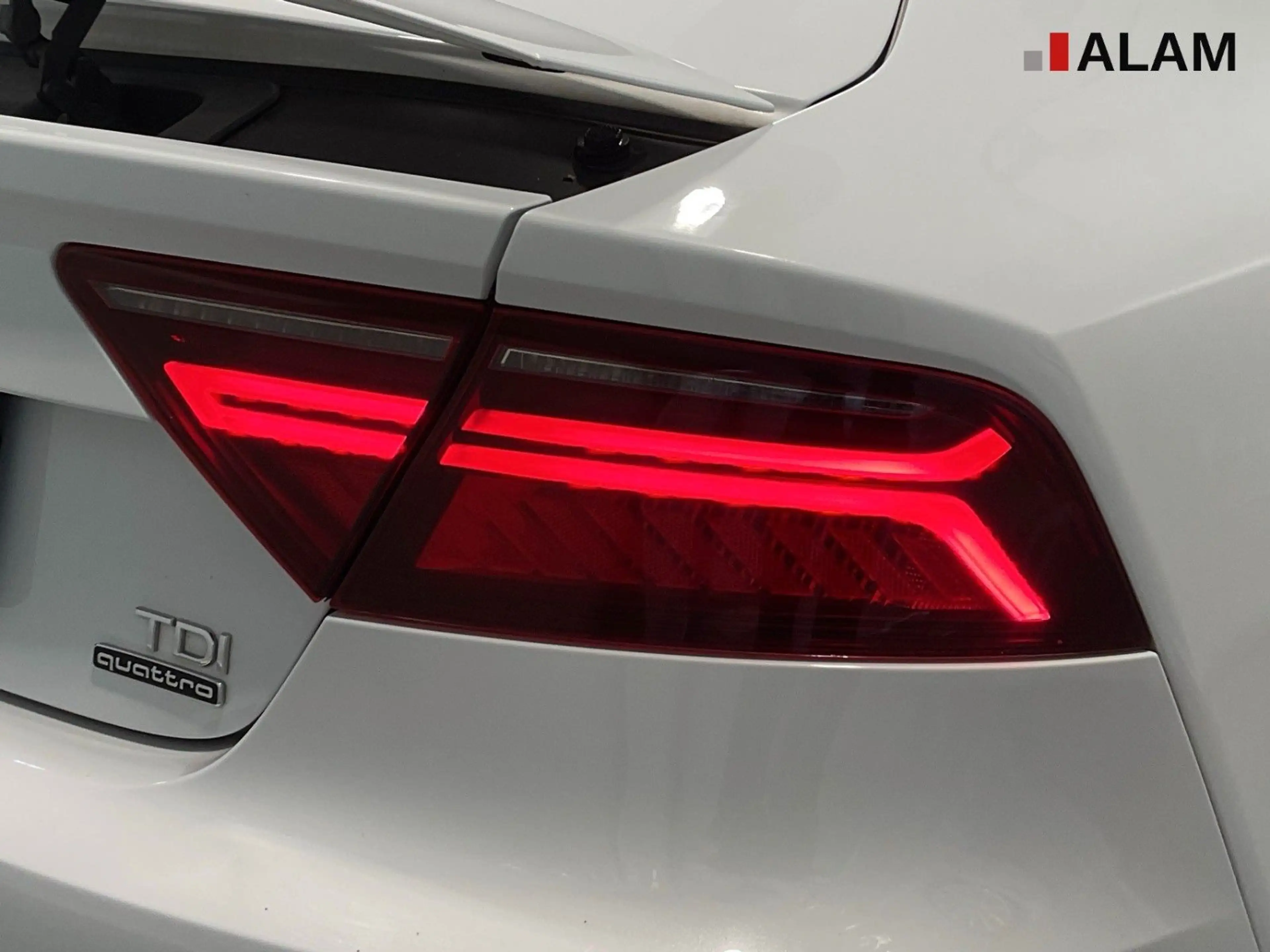 Audi A7 SB 3.0 TDI quattro S-Tr. S Line AHK LED 360° — photo 11