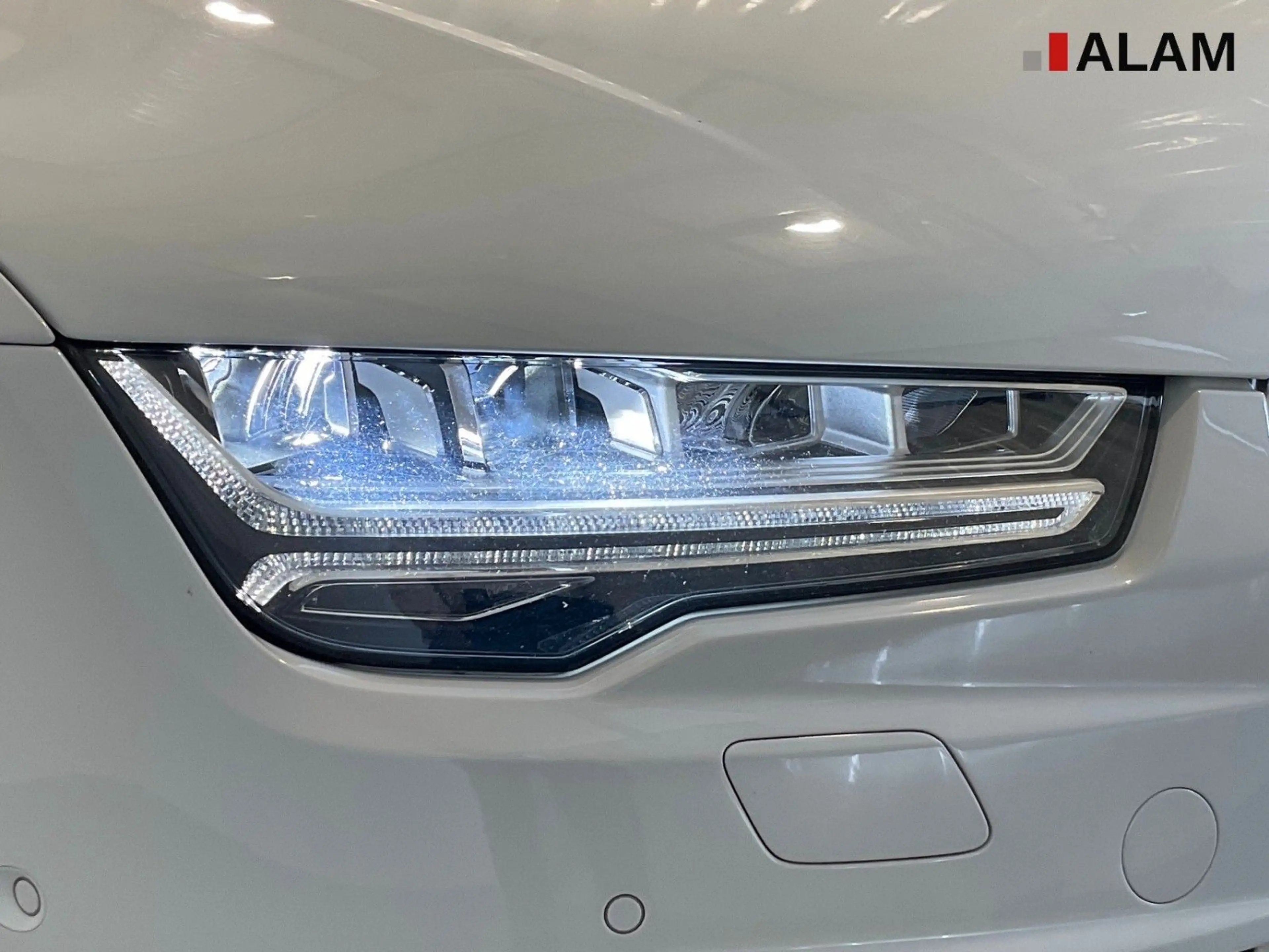 Audi A7 SB 3.0 TDI quattro S-Tr. S Line AHK LED 360° — photo 6