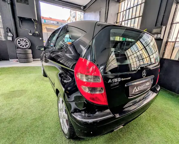 Mercedes-Benz A-Class view 3
