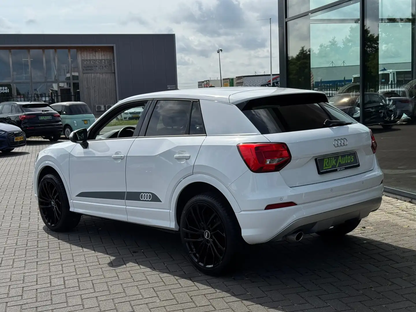 Audi Q2 30 TFSI Sport * Keyless * Stoelverwarming * PDC 2X Wit - 2