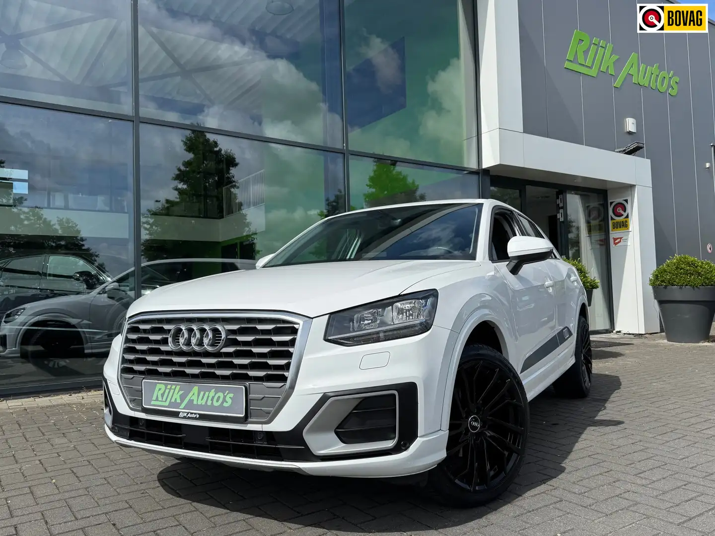 Audi Q2 30 TFSI Sport * Keyless * Stoelverwarming * PDC 2X Wit - 1
