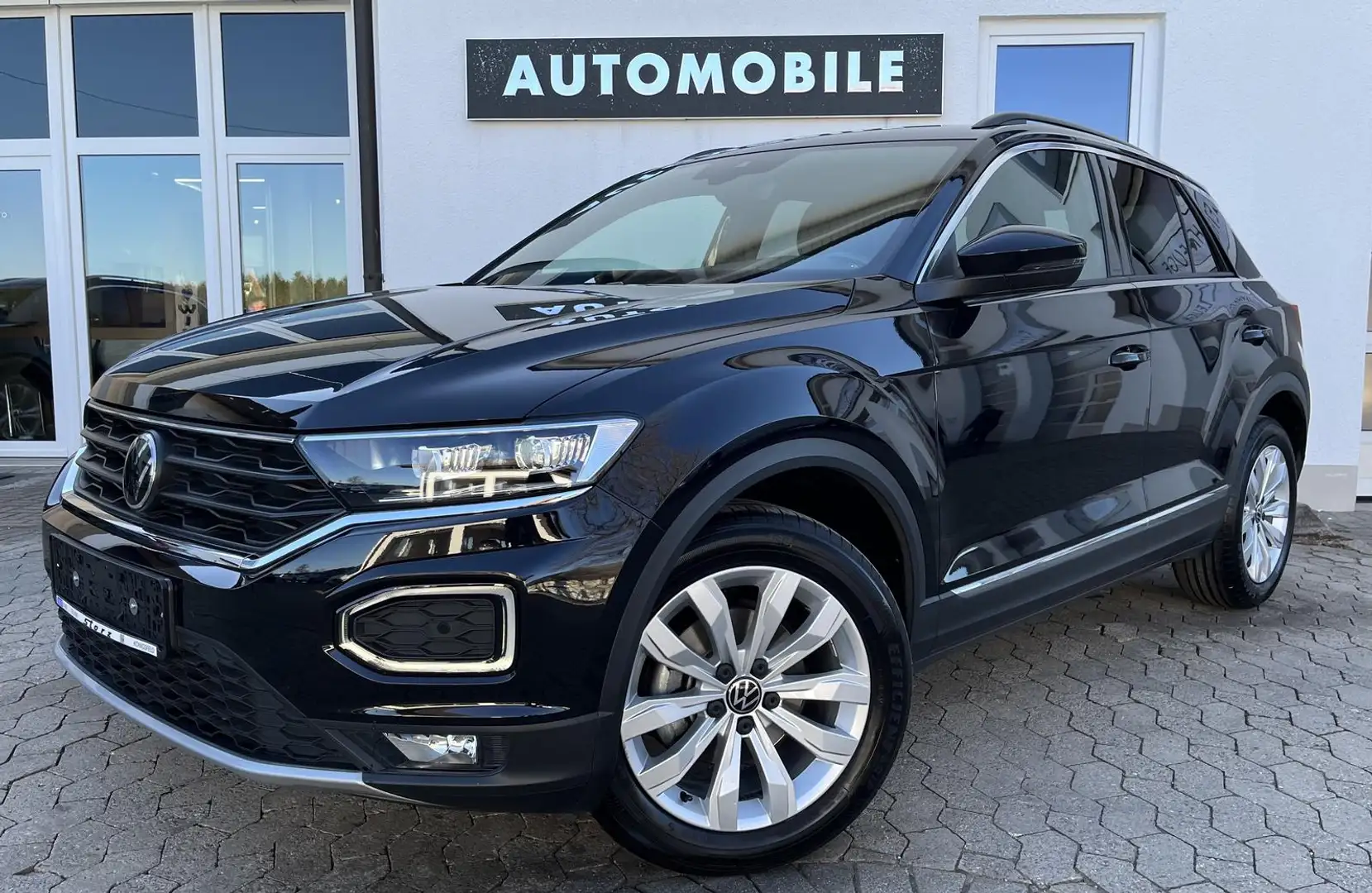 Volkswagen T-Roc Sport 1.5 TSI DSG LED ACC SHZ KAMERA ALU Schwarz - 1