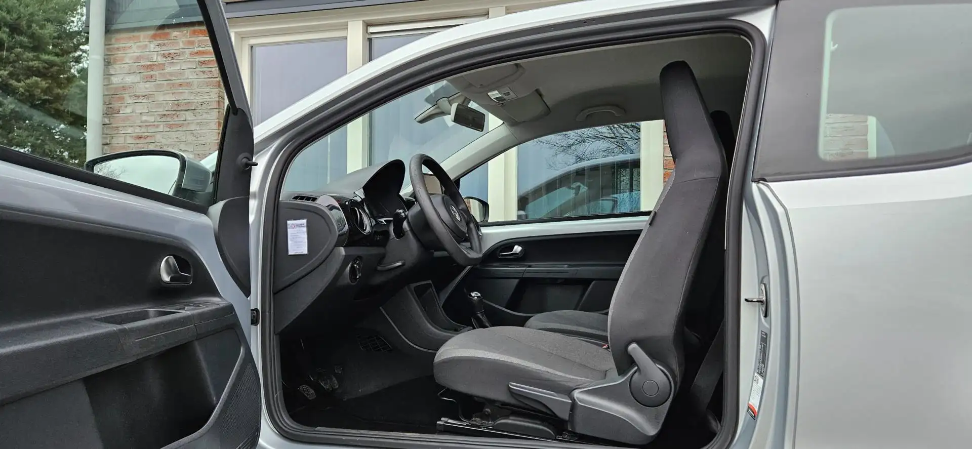 Volkswagen up! 1.0 cheer up! BlueMotion Airco! Cruise Control! PD Grau - 2