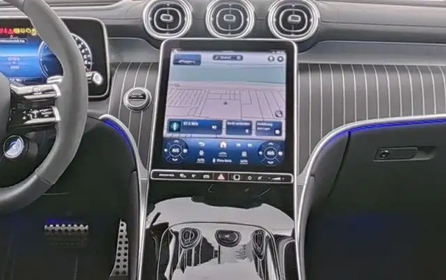 Mercedes-Benz GLC Class view 8