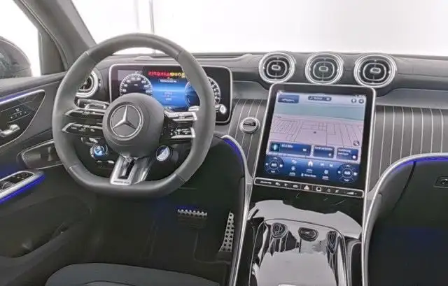 Mercedes-Benz GLC Class view 5