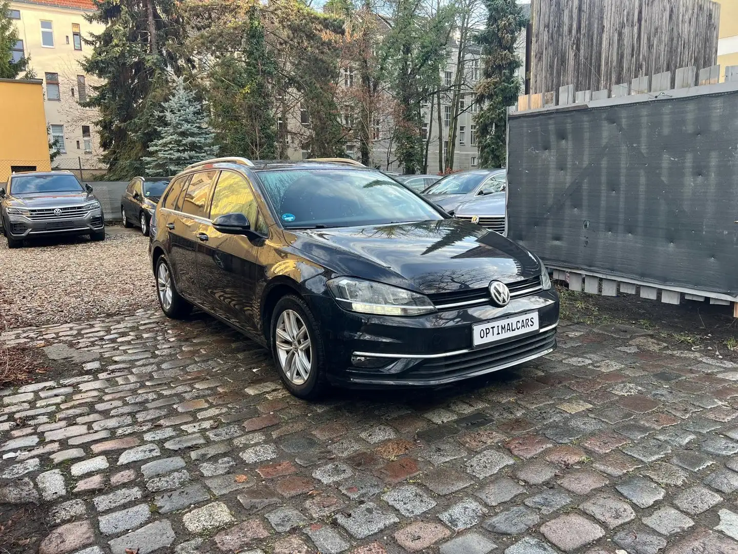 Volkswagen Golf 1.6 TDI BMT DSG Highline Variant Aut. Pano. Noir - 1