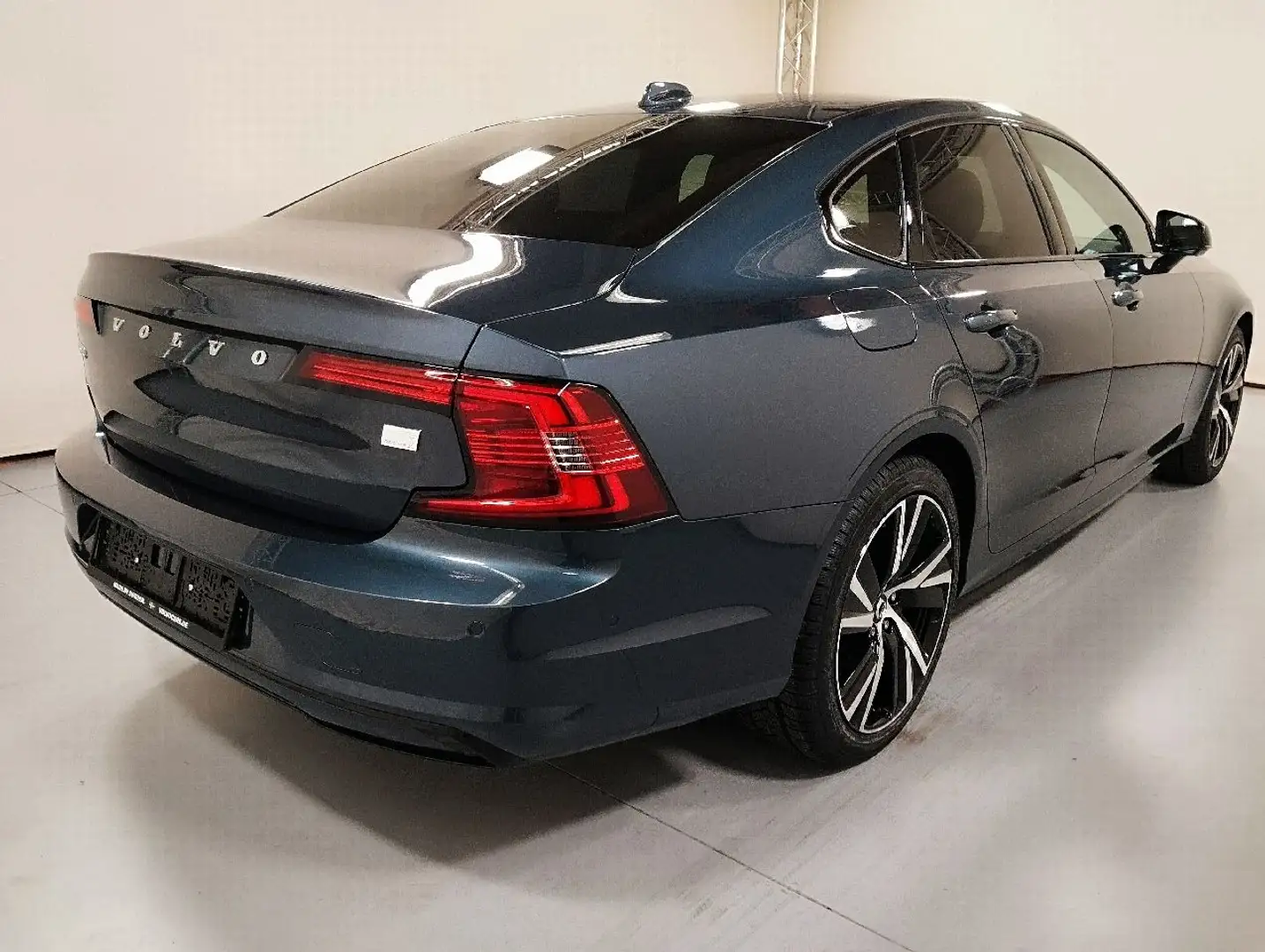 Volvo S90 T8 Ultimate Dark Plug-In Hybrid*LONG RANGE Blau - 2