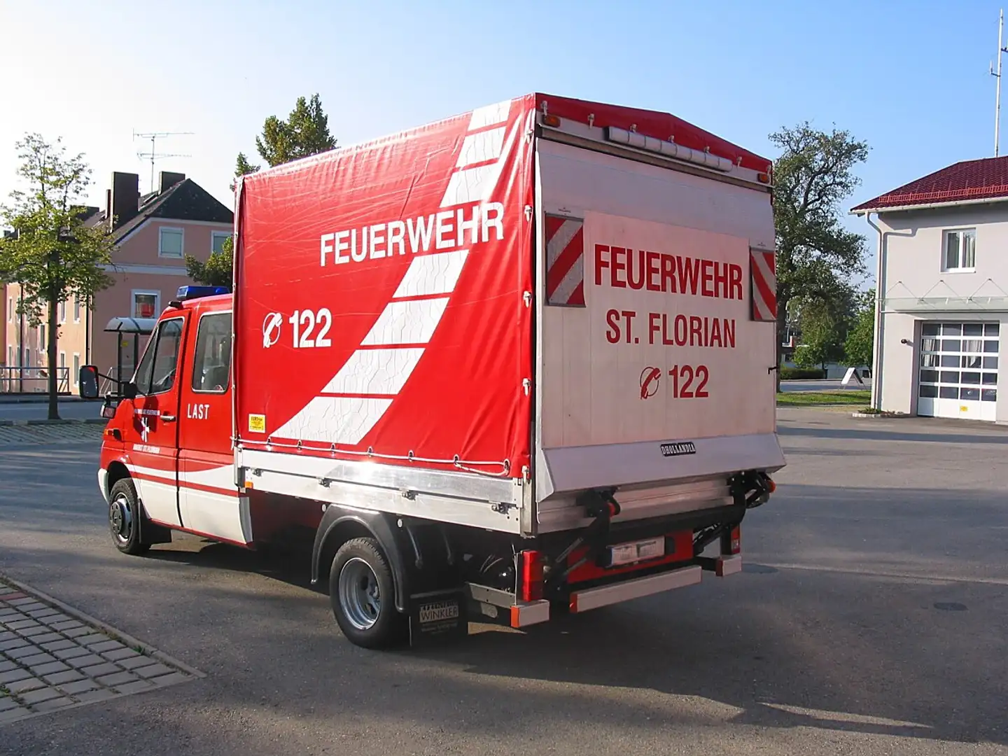 Mercedes-Benz Sprinter 413 CDI Doppelkabine Pritsche/Koffer Rot - 2