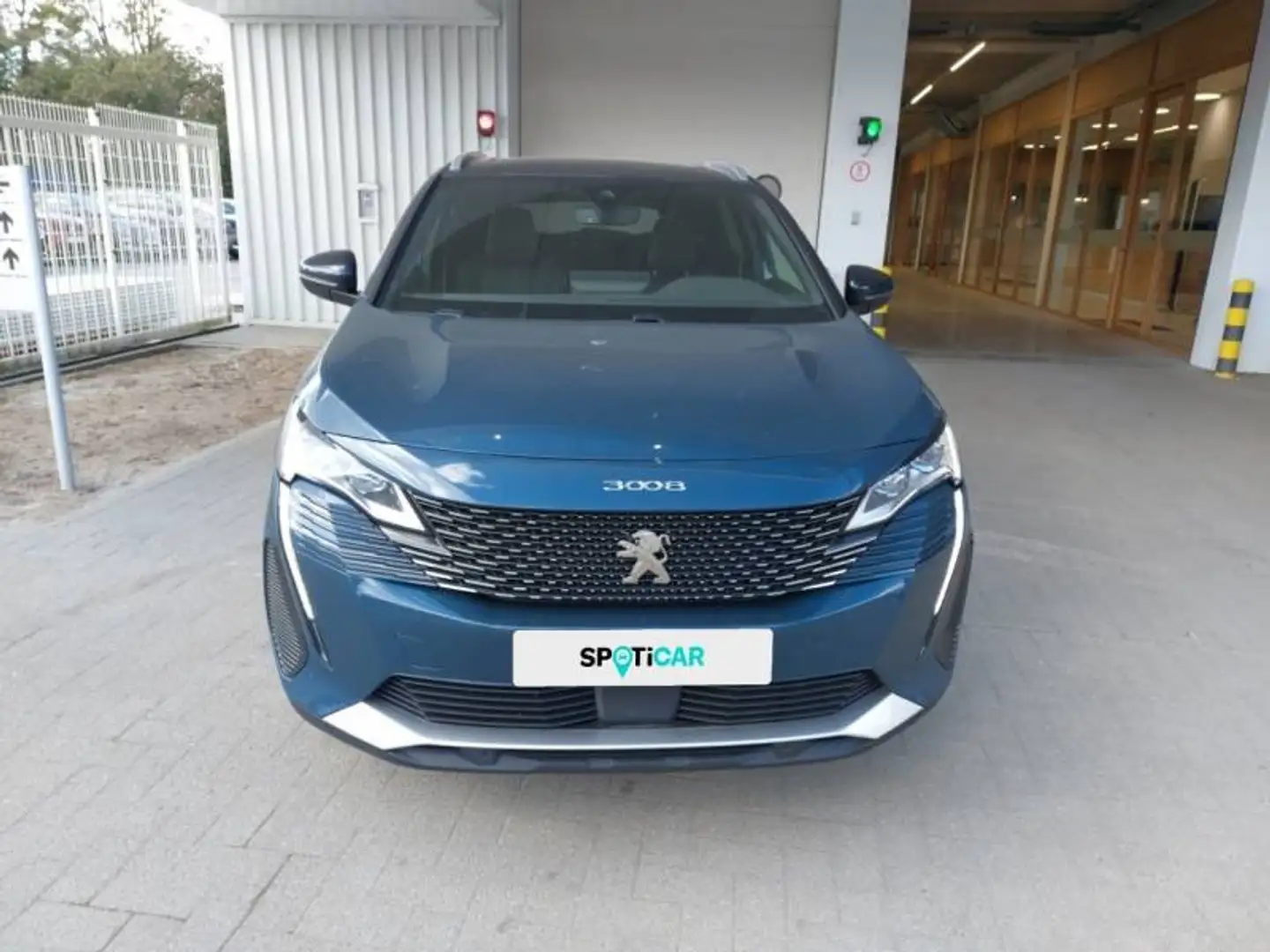Peugeot 3008 2 1.2 PureTech 96kW S&S GT Blue - 2