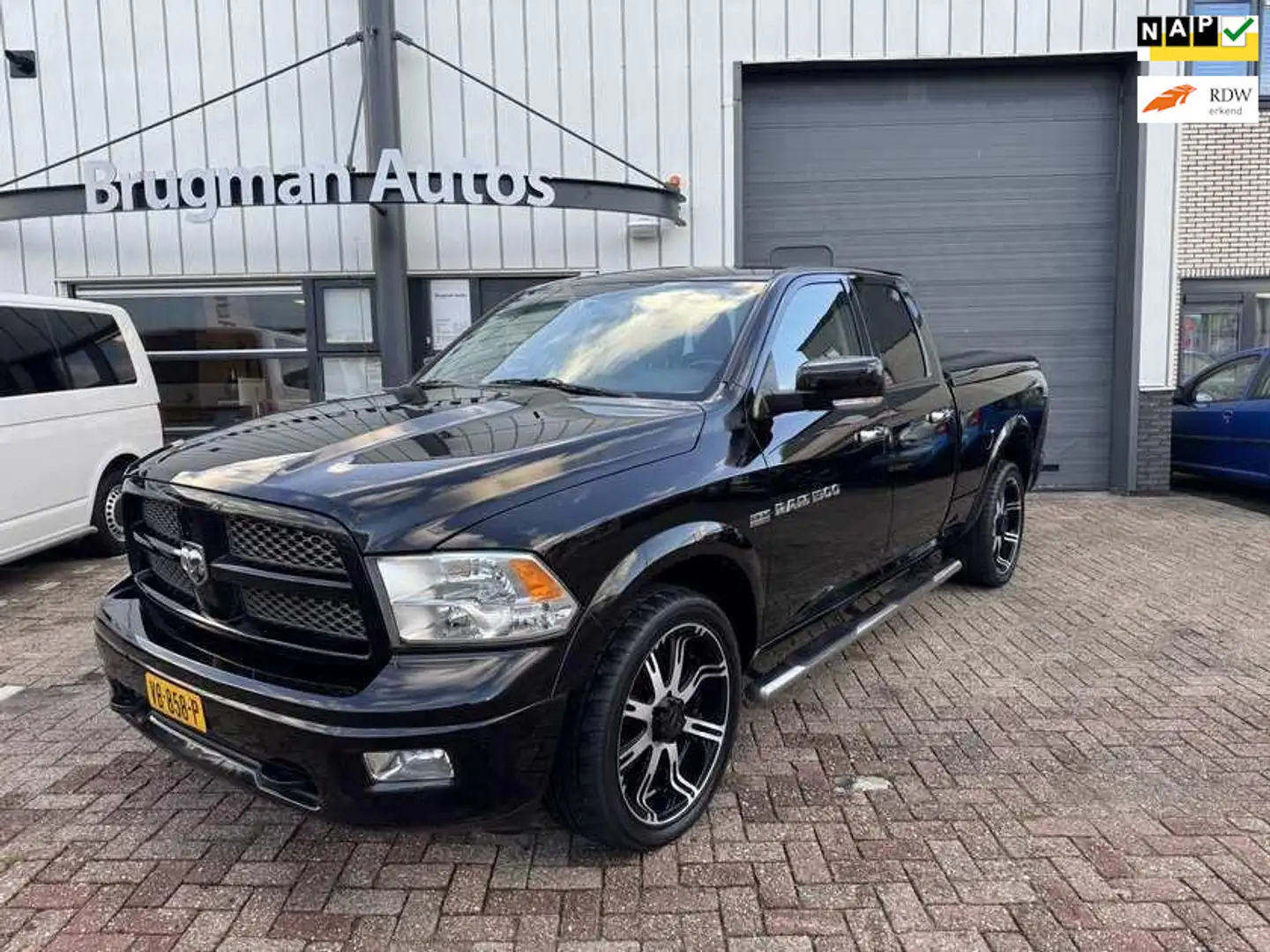 Dodge RAM 1500 5.7 V8 4x4 Quad Cab 6'4 - 1