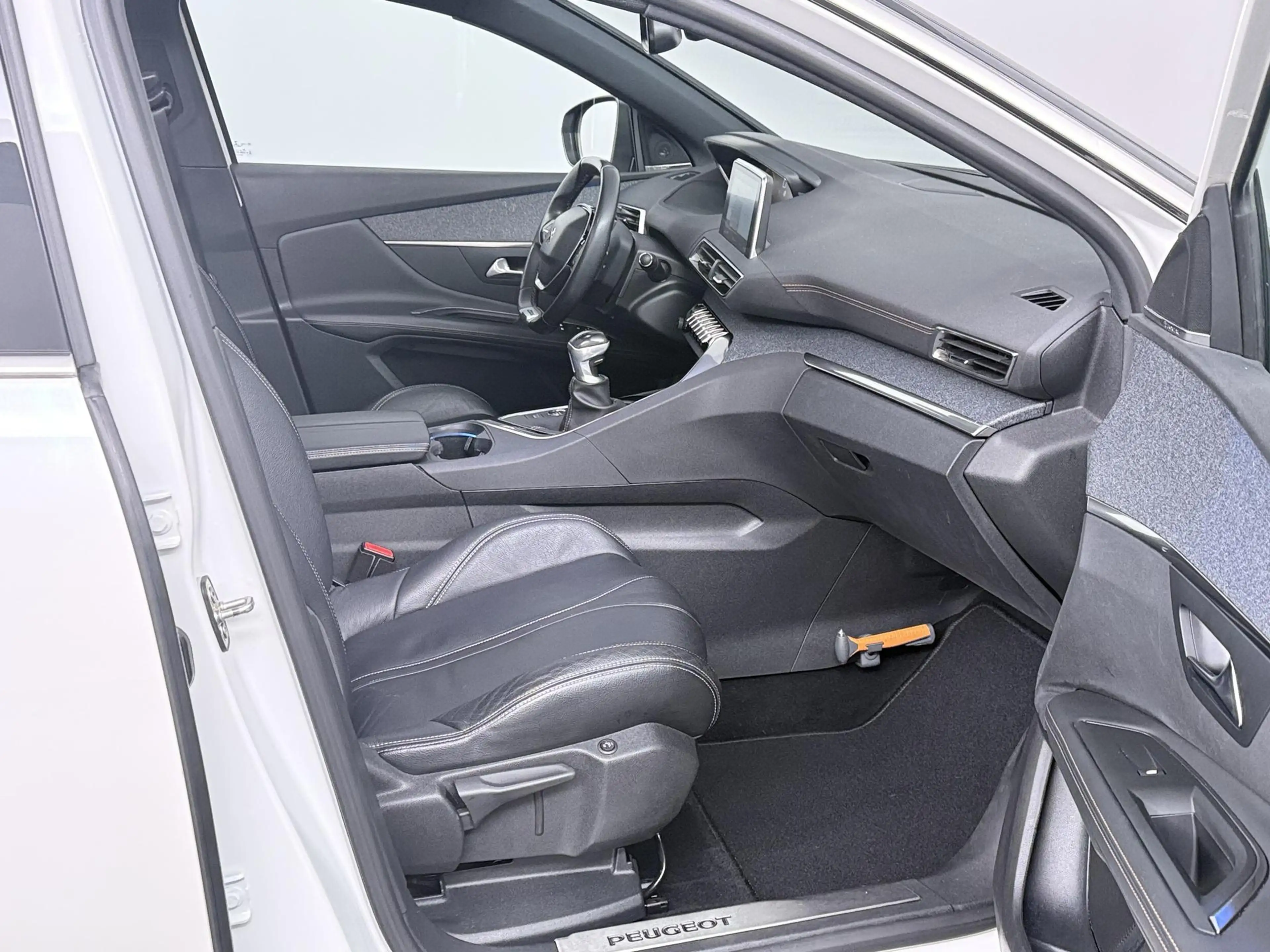 Peugeot 3008 1.2 PureTech GT Line Two Tone | Panoramadak | Foca — photo 40