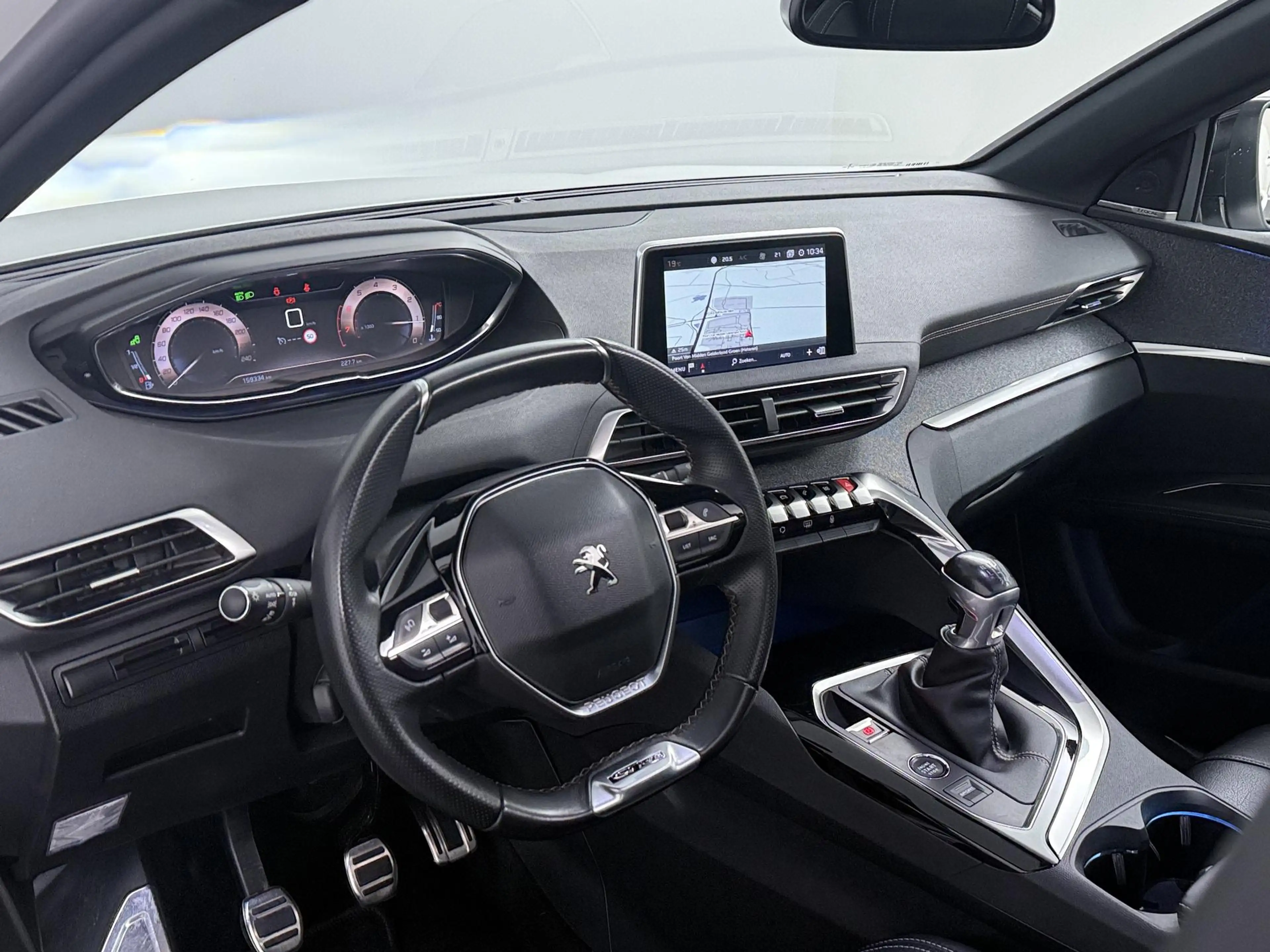 Peugeot 3008 1.2 PureTech GT Line Two Tone | Panoramadak | Foca — photo 3