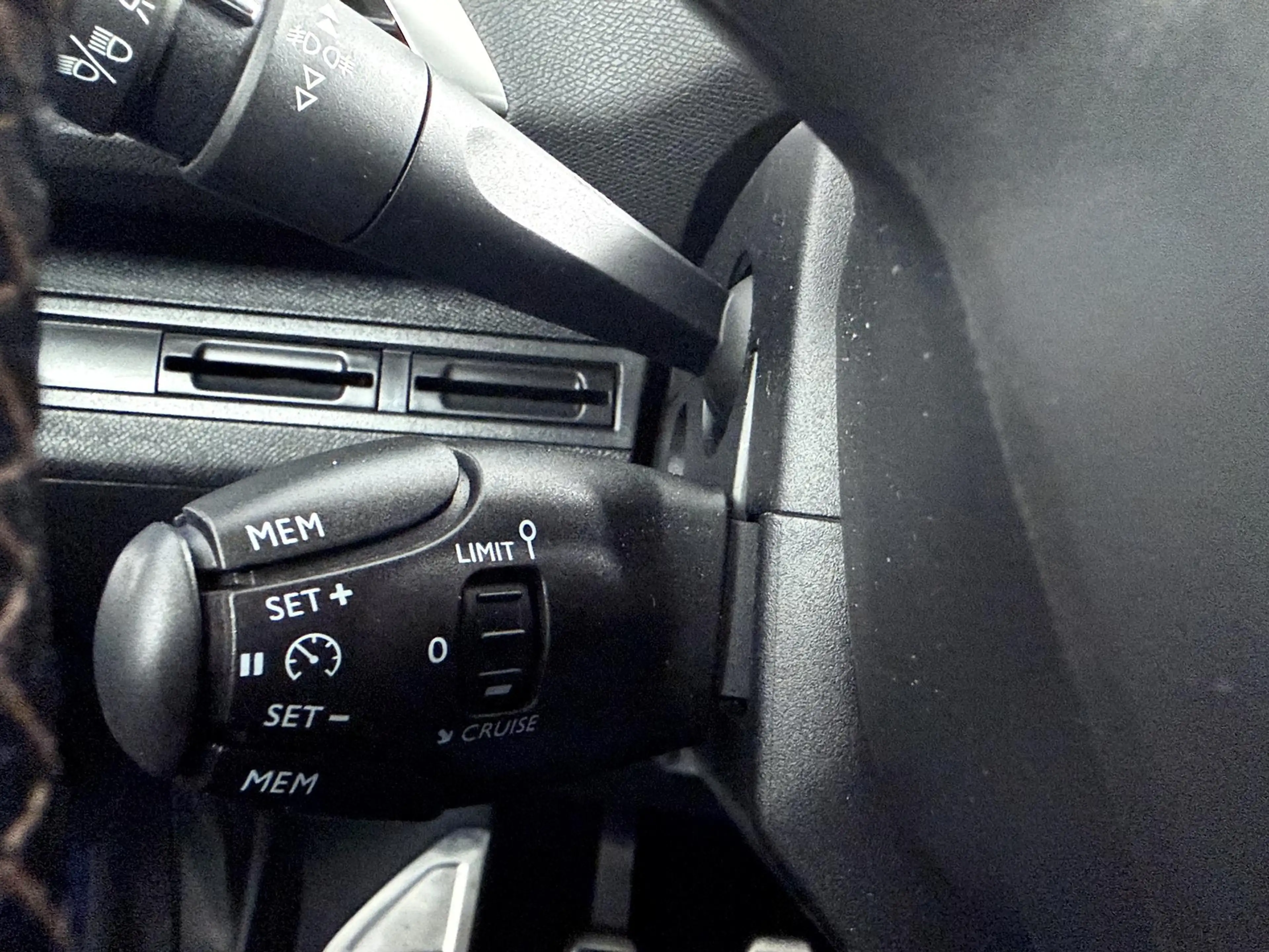 Peugeot 3008 1.2 PureTech GT Line Two Tone | Panoramadak | Foca — photo 34