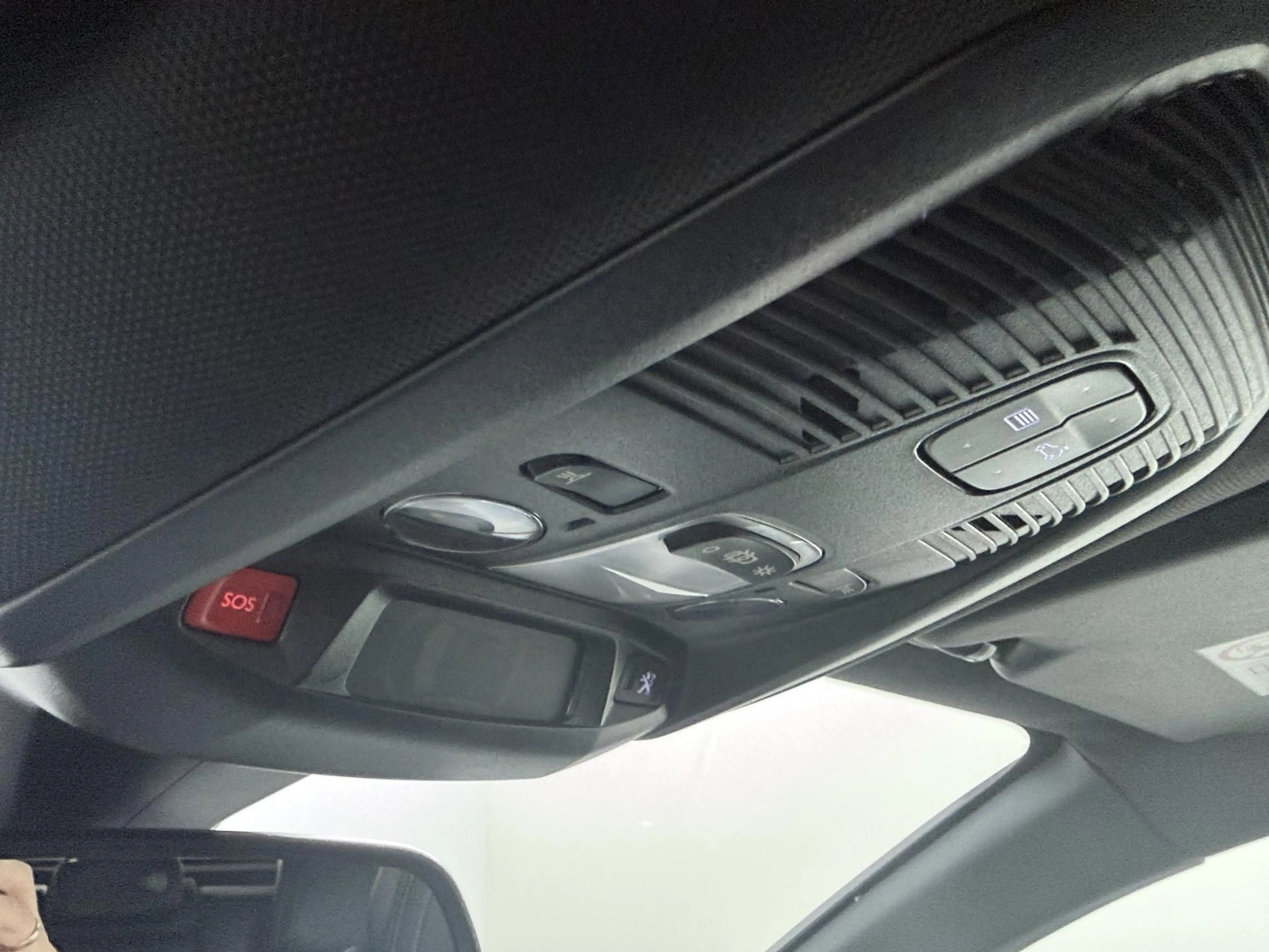 Peugeot 3008 1.2 PureTech GT Line Two Tone | Panoramadak | Foca — photo 38