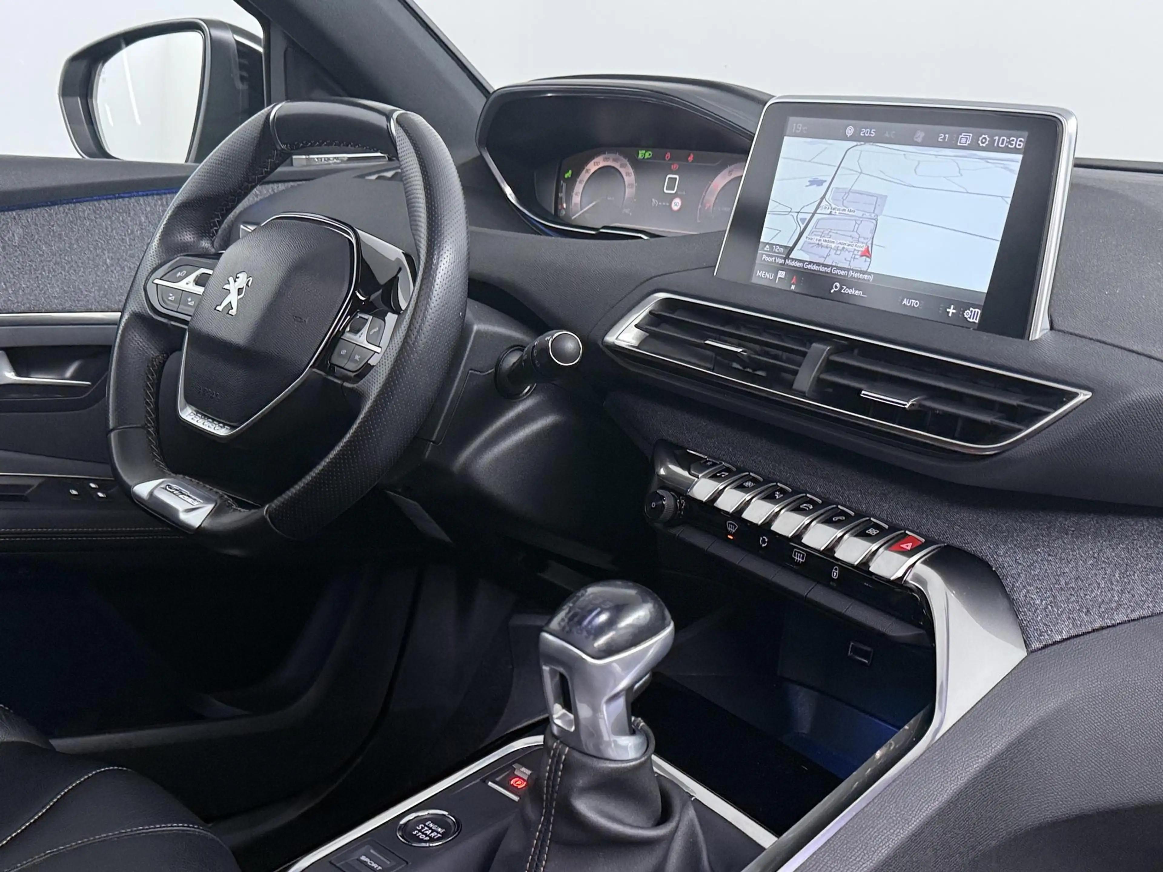 Peugeot 3008 1.2 PureTech GT Line Two Tone | Panoramadak | Foca — photo 42