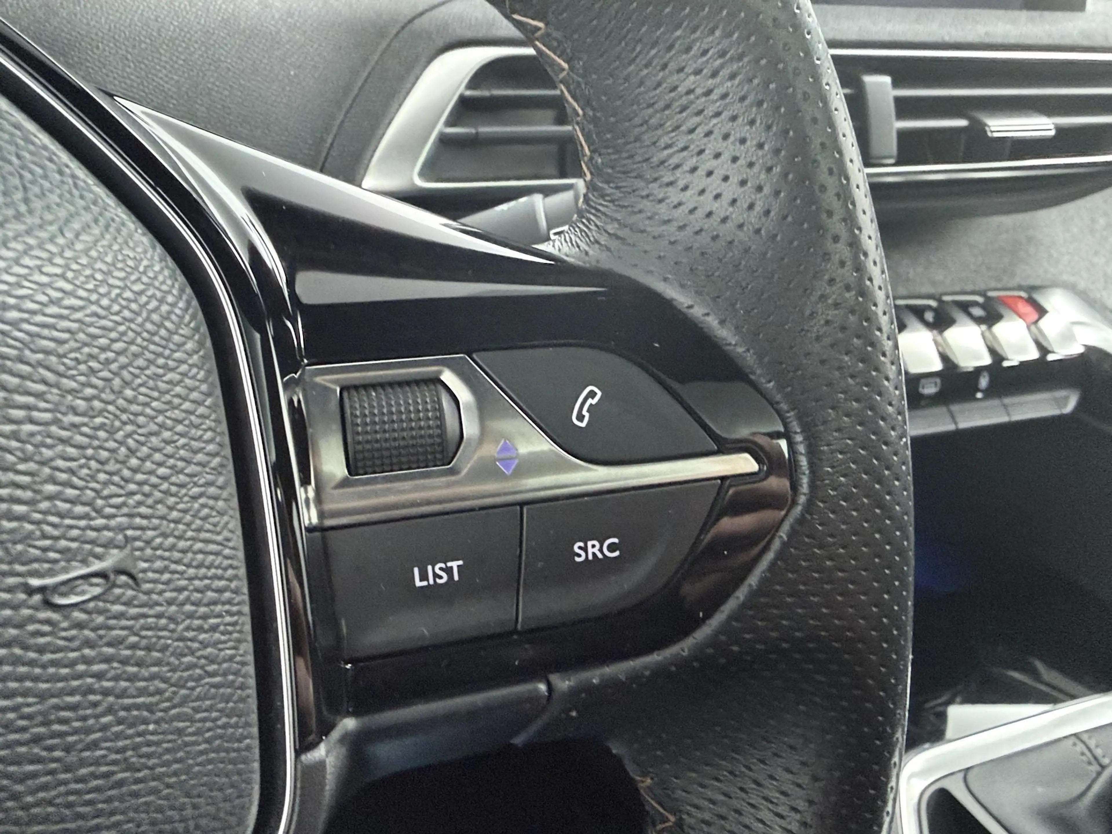 Peugeot 3008 1.2 PureTech GT Line Two Tone | Panoramadak | Foca — photo 27