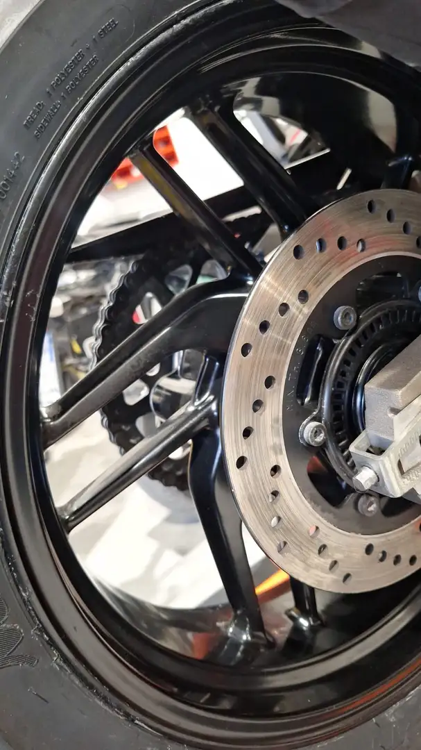 Ducati Monster 821 abs - 2