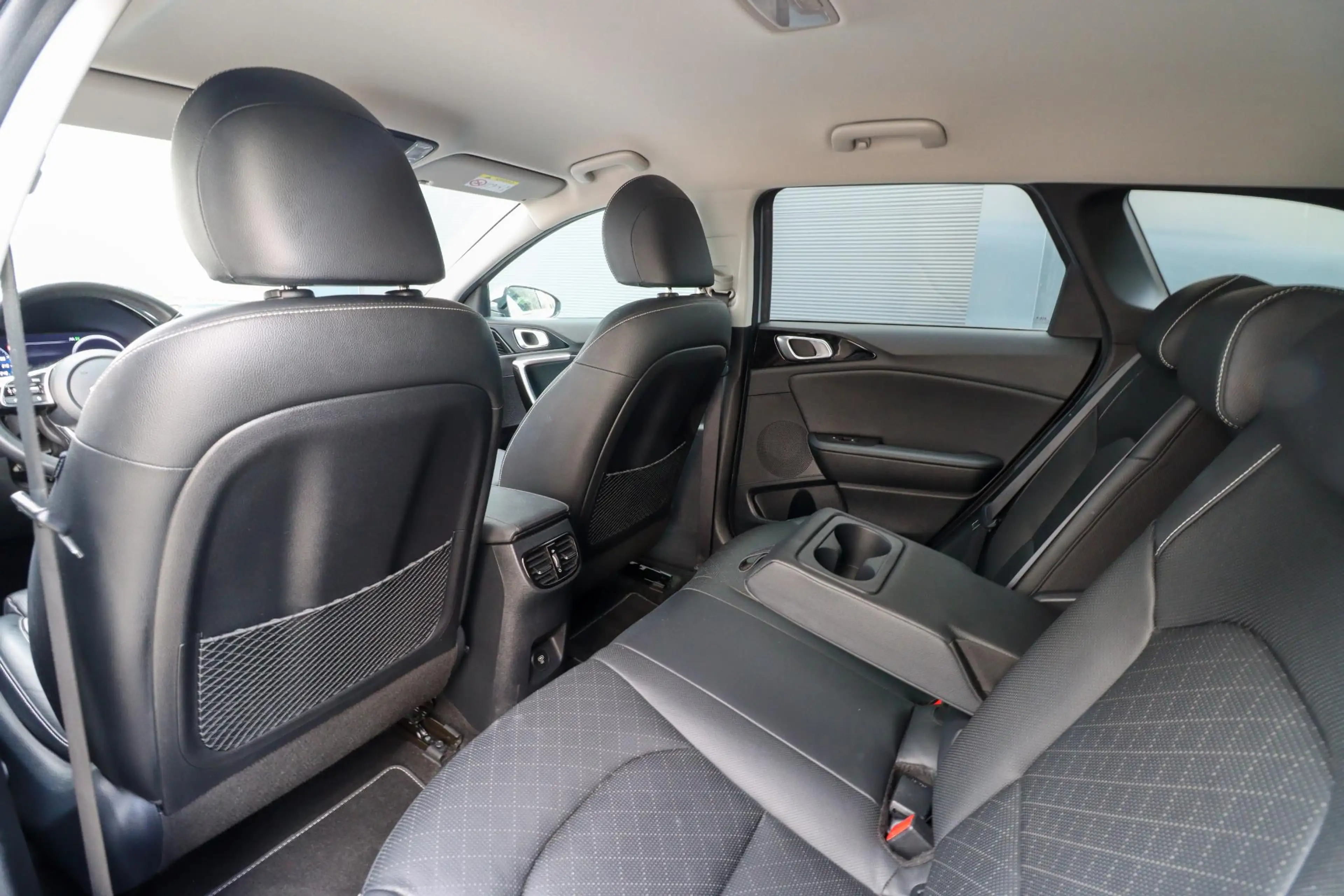 Kia Ceed SW / cee'd SW Sportswagon 1.6 GDI PHEV ExecutiveLine | Leer | Ad — photo 9