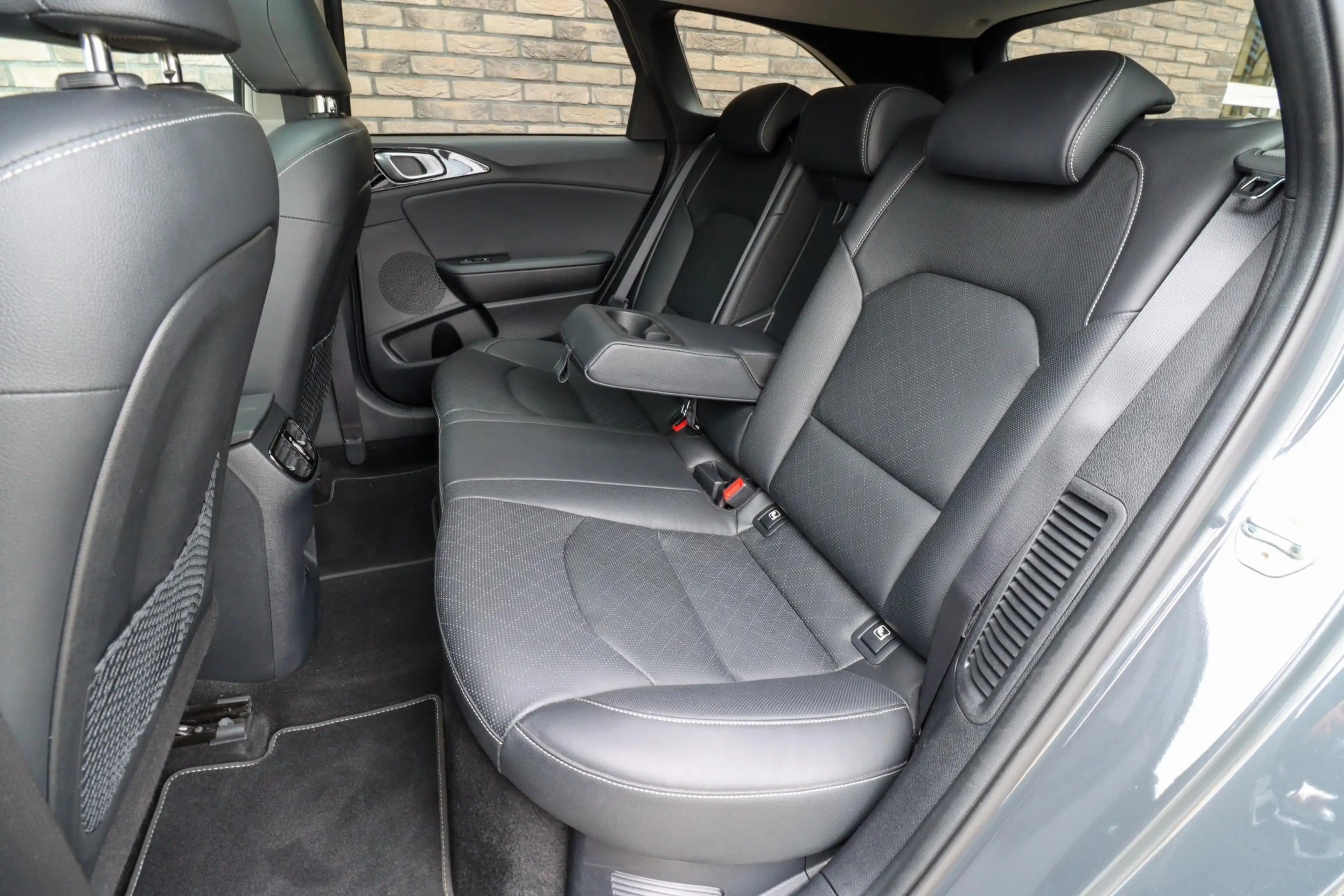 Kia Ceed SW / cee'd SW Sportswagon 1.6 GDI PHEV ExecutiveLine | Leer | Ad — photo 10