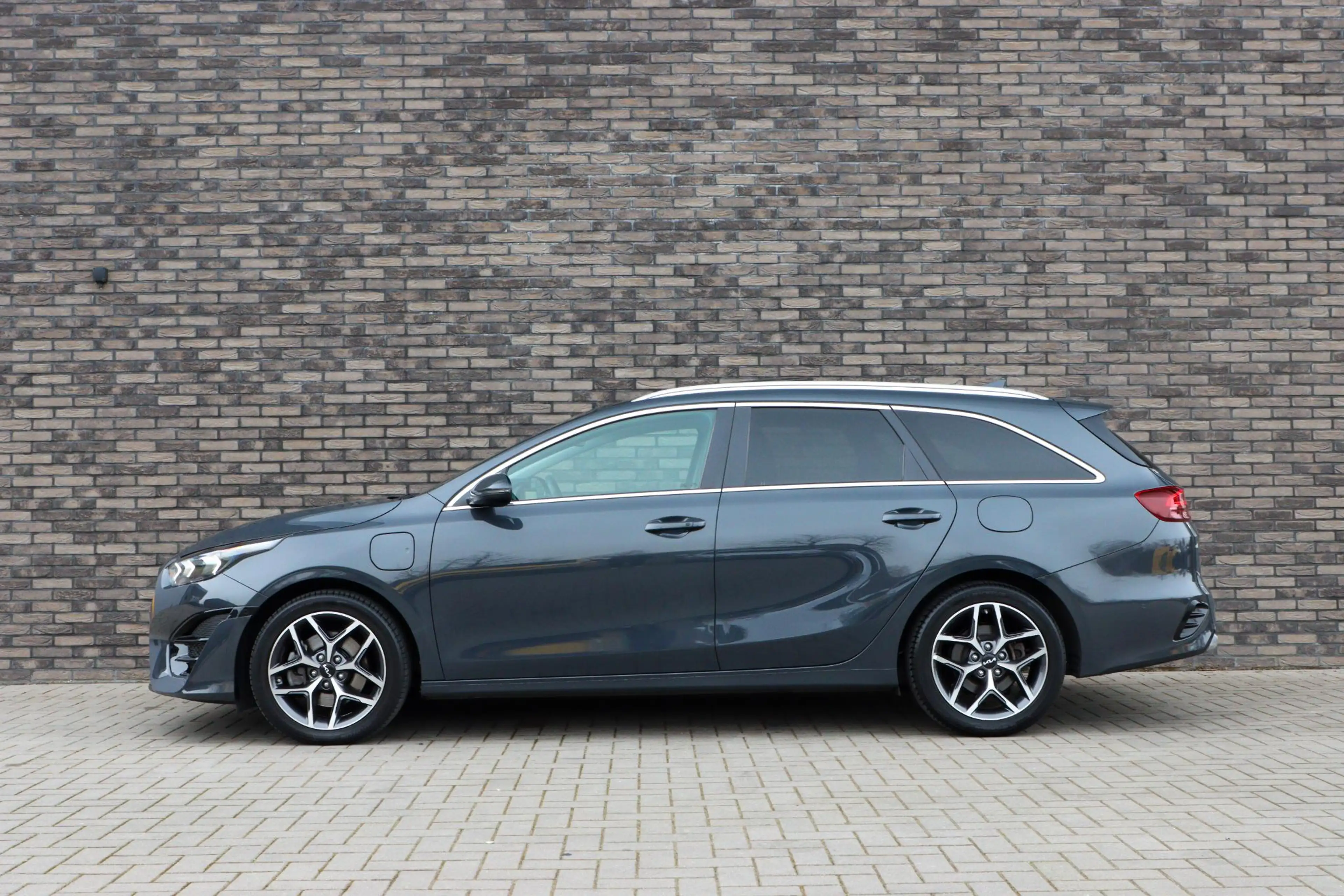 Kia Ceed SW / cee'd SW Sportswagon 1.6 GDI PHEV ExecutiveLine | Leer | Ad — photo 21