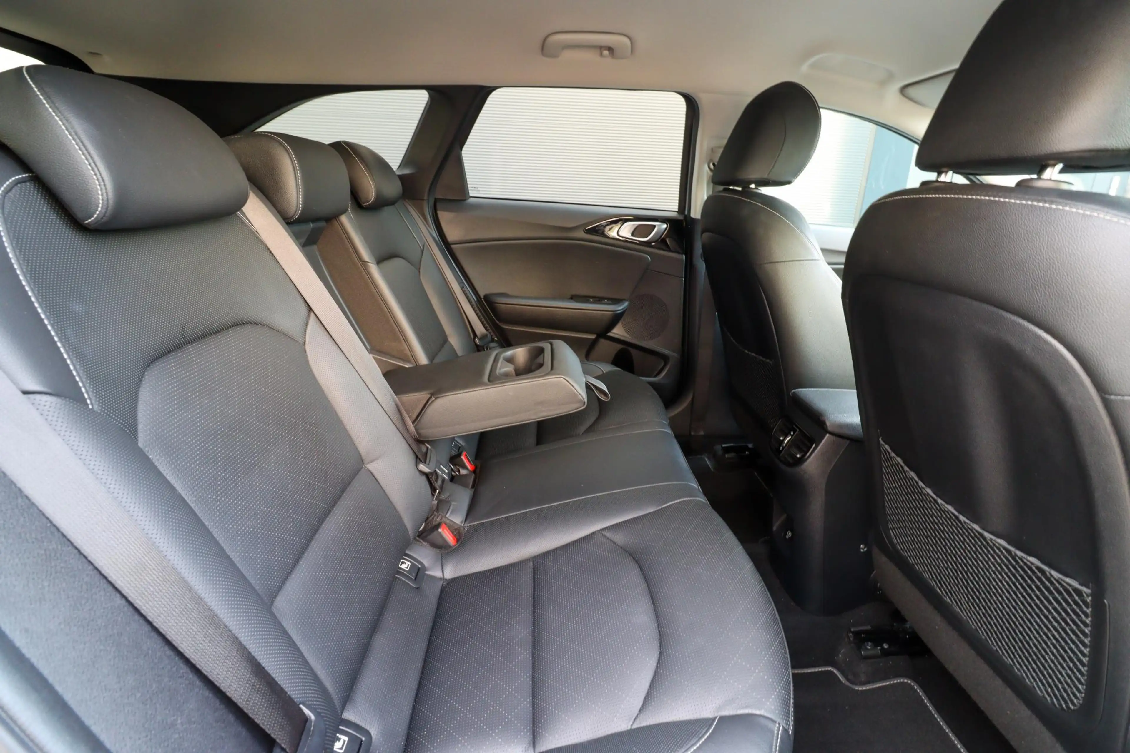 Kia Ceed SW / cee'd SW Sportswagon 1.6 GDI PHEV ExecutiveLine | Leer | Ad — photo 8