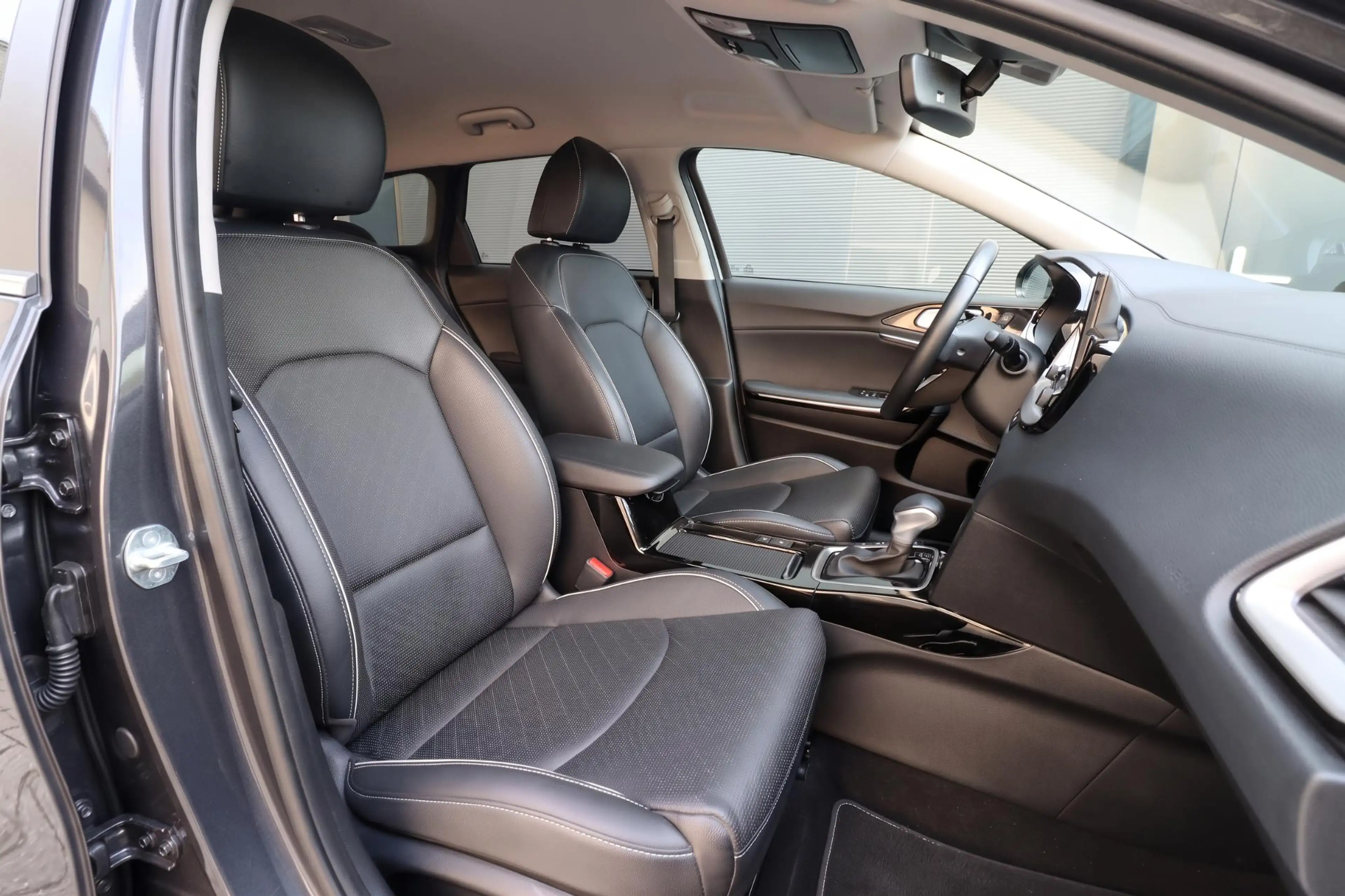 Kia Ceed SW / cee'd SW Sportswagon 1.6 GDI PHEV ExecutiveLine | Leer | Ad — photo 11