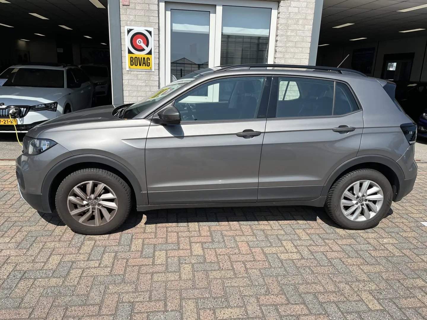 Volkswagen T-Cross 1.0 TSI Life / ADAPT. CRUISE/ APP-CONNECT/ NAVI/ D Grijs - 2