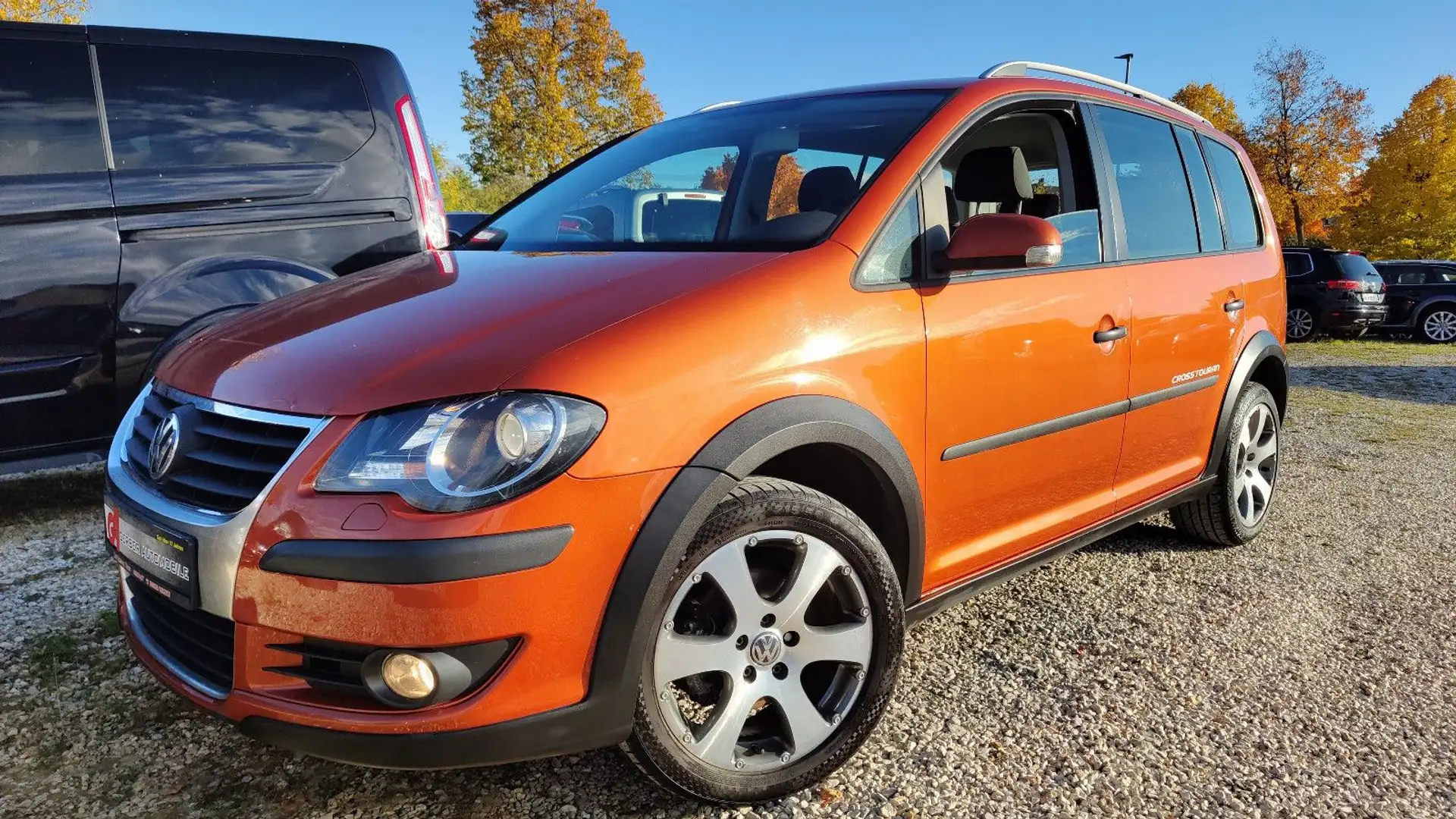 Volkswagen Touran Cross 2.0 TDI 17-Zoll Alufelgen* AHK* Rouge - 2