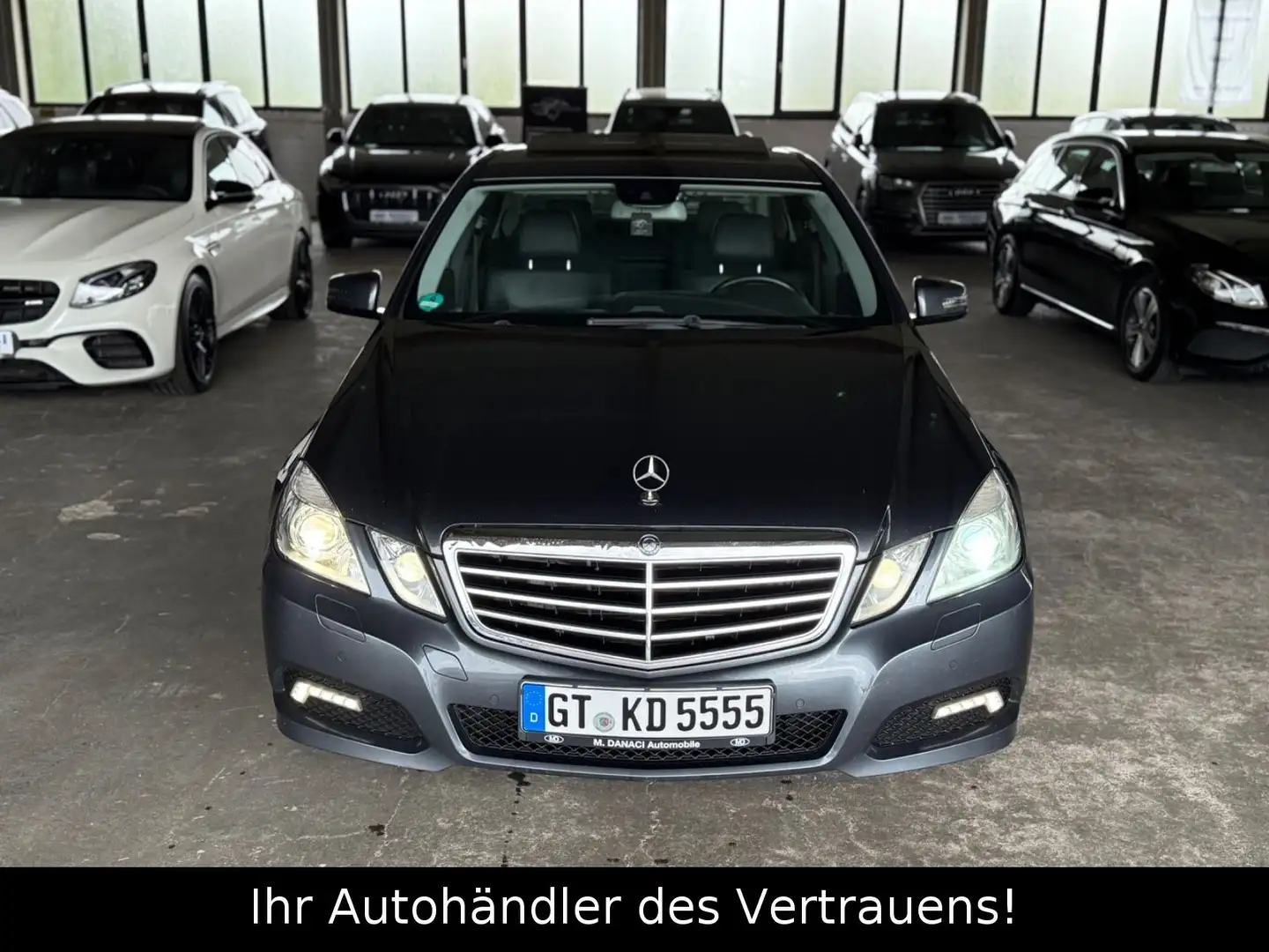 Mercedes-Benz E 350 CDI Lim. BlueEfficiency*Xenon*Schiebedach* Gris - 2