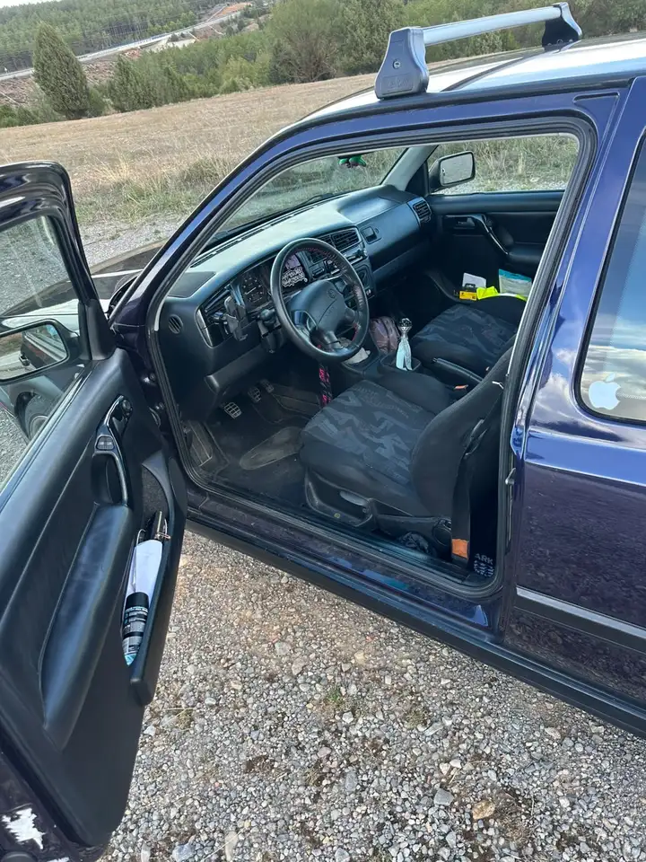 Volkswagen Golf 1.6 GT, foto 3