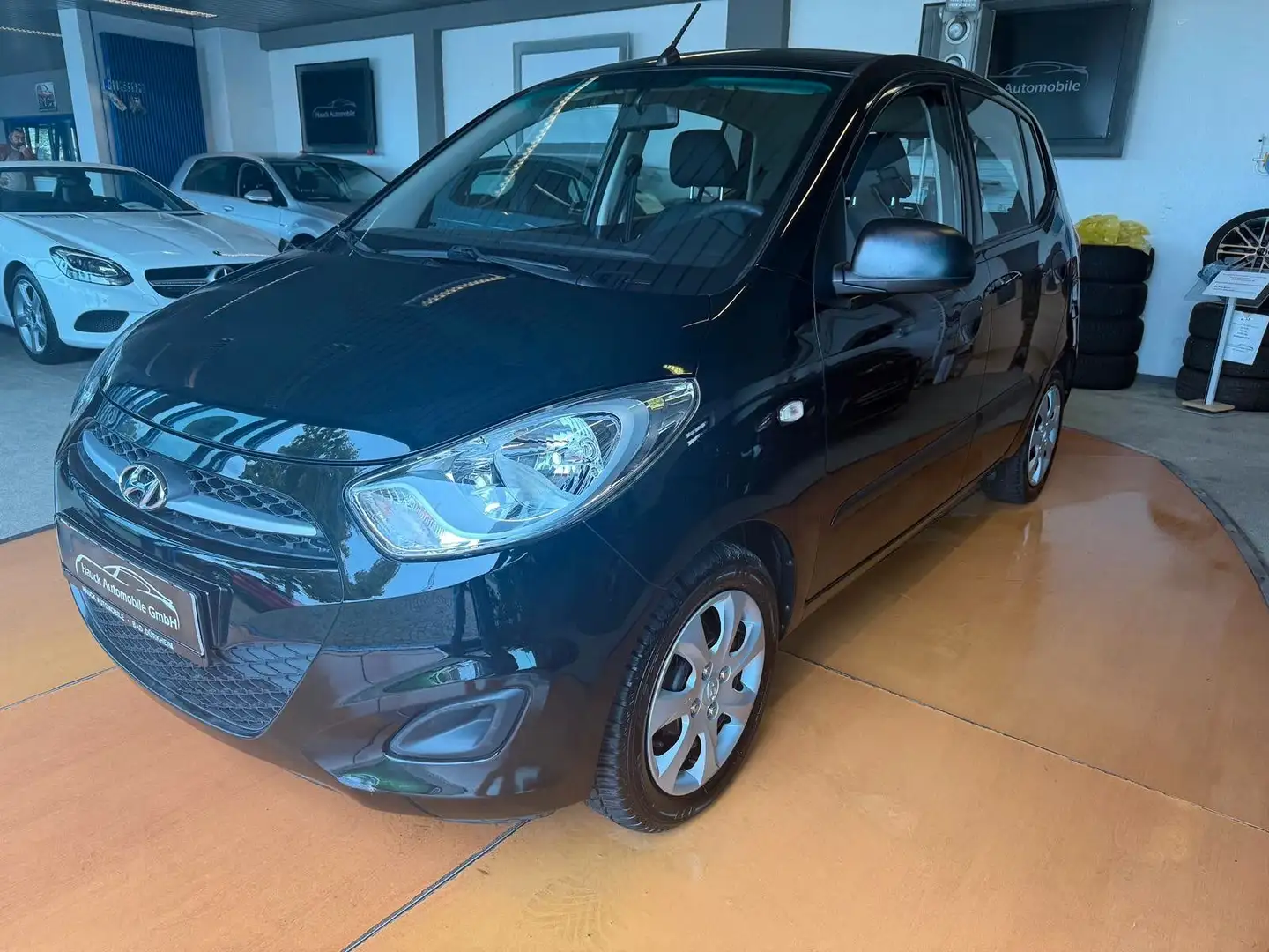 Hyundai i10 Classic 1. Hand / Klima / Scheckheft Zwart - 1