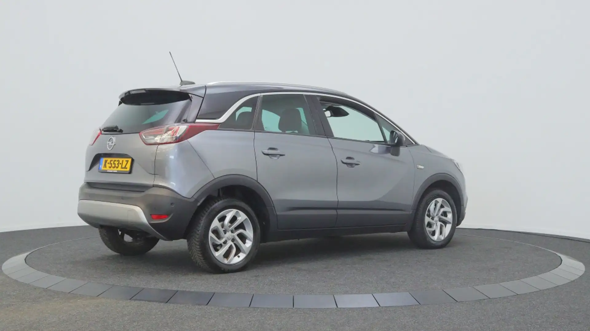 Opel Crossland X 1.2 Turbo (110 pk) Innovation | Automaat | Carplay Grijs - 2