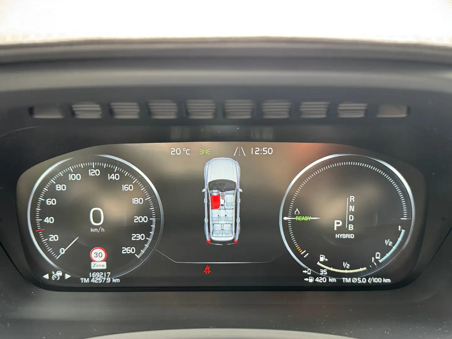 Volvo XC90 XC90 2.0 T8 full option + new batt. AWD R-Design Zwart - 2