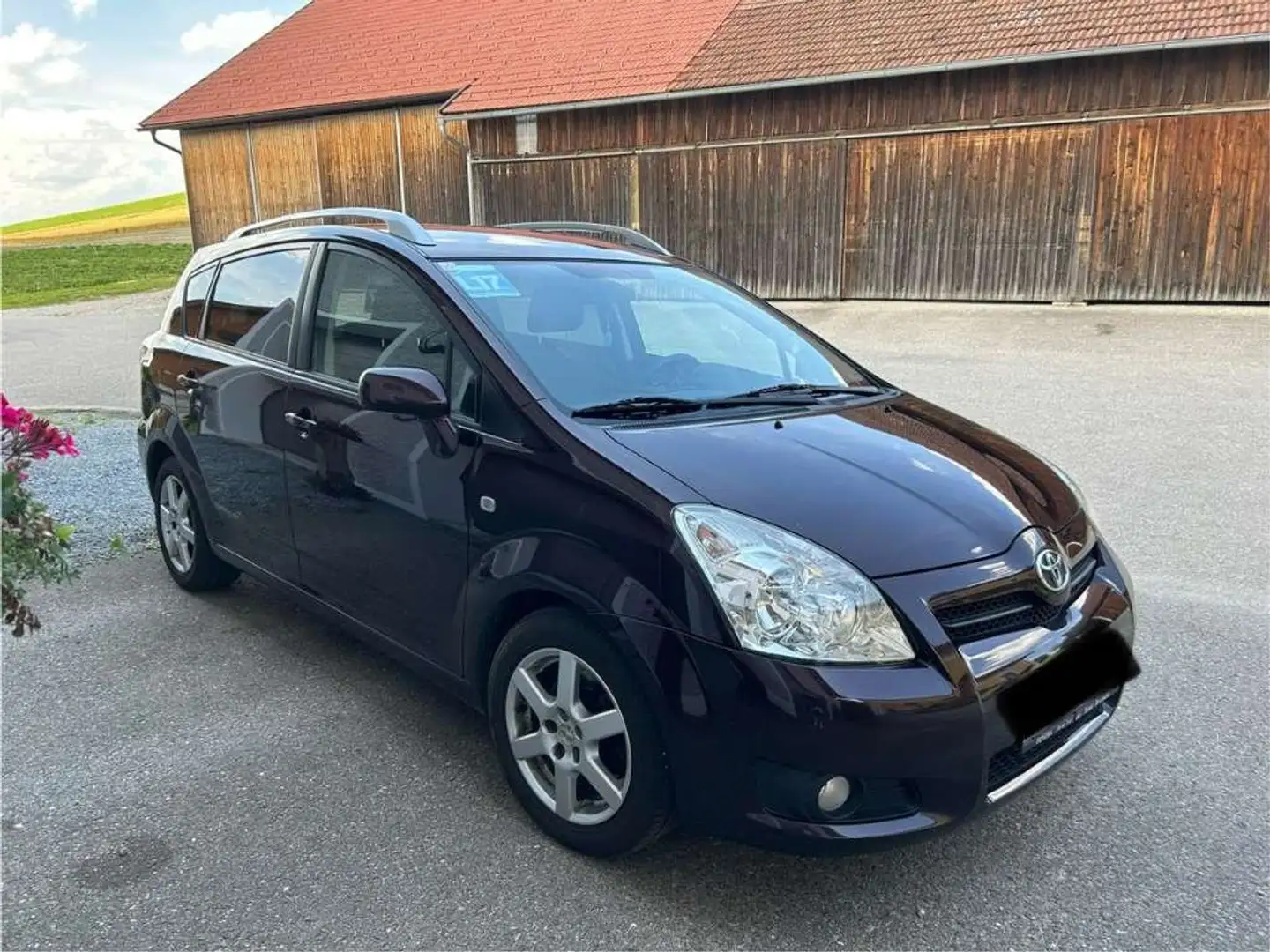 Toyota Corolla Verso Corolla Verso 2,2 D-4D 135 Austria DPF Austria Rot - 1