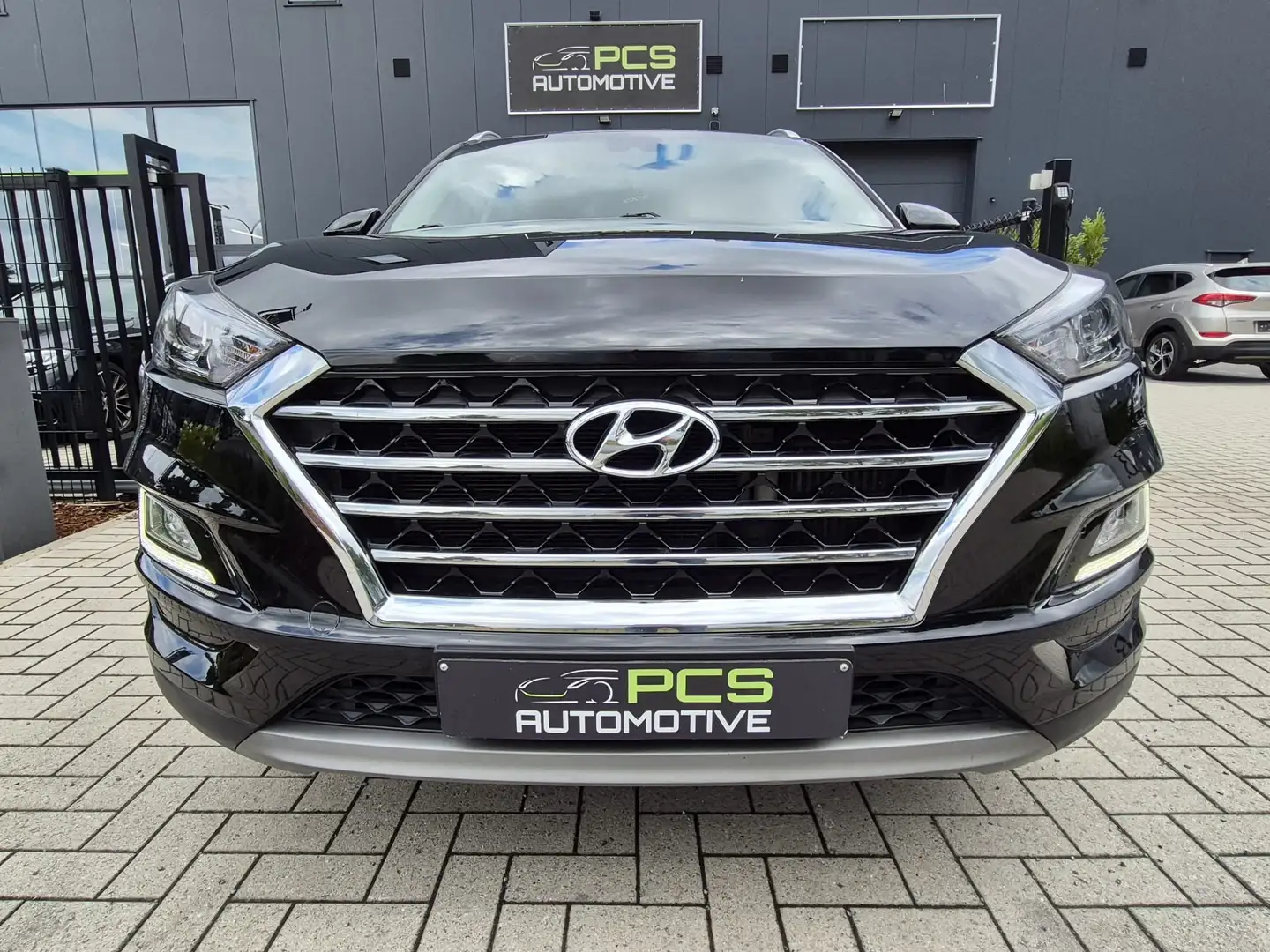 Hyundai TUCSON Tucson 1.6 CRDi 2WD / BTW-aftr. / 1e eigenaar Zwart - 2