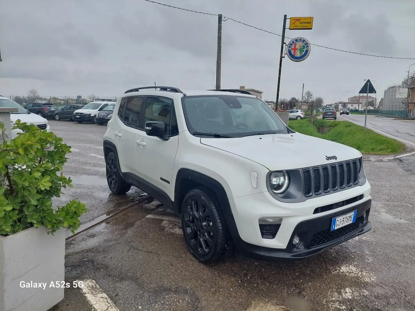 Jeep Renegade 1.5 Turbo T4 MHEV Limited Wit - 1