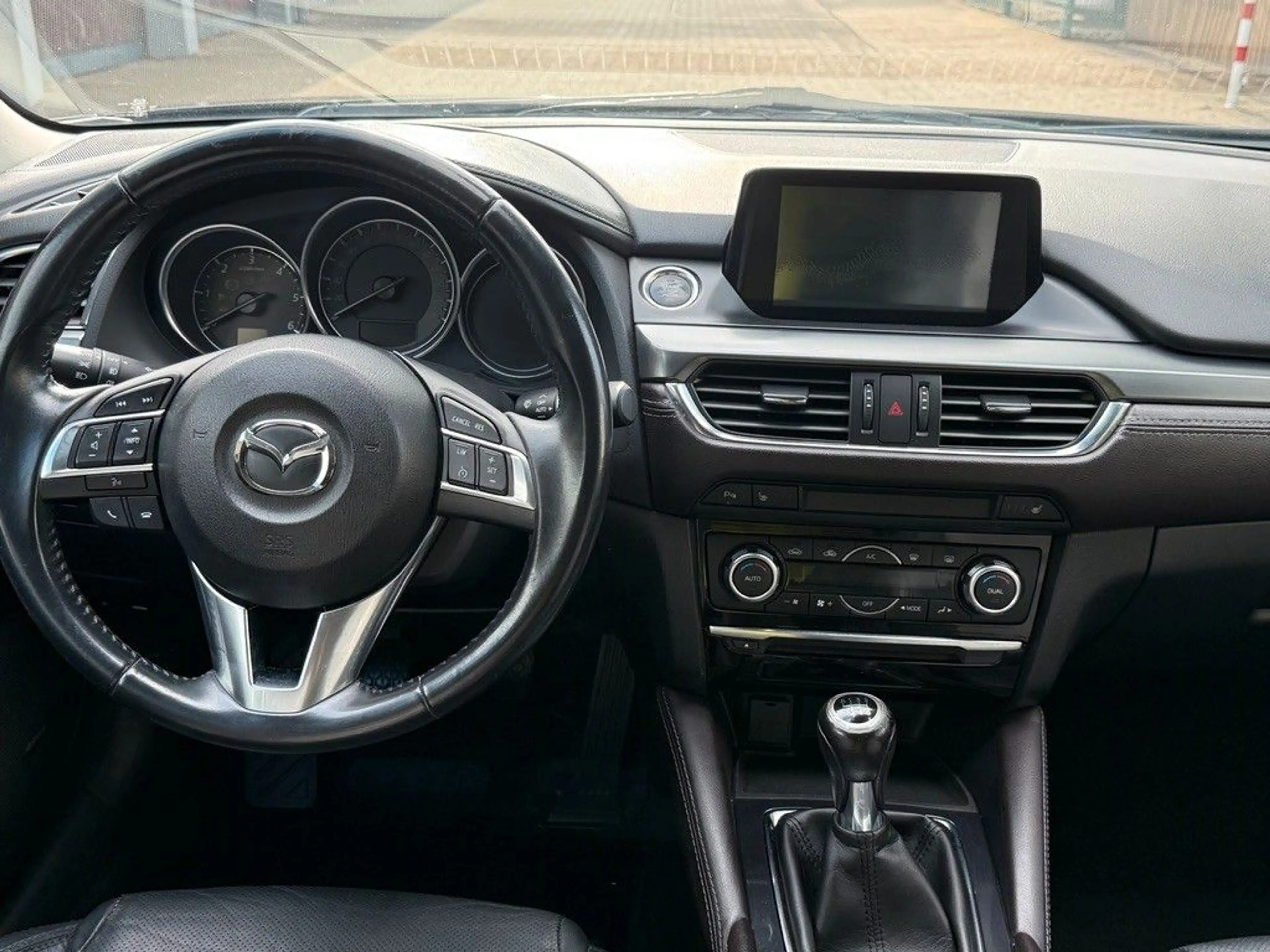 Mazda 6 Kombi "Sports-Line"Leder/HUD/BOSE/Kam/19.Z/SHZ — photo 13