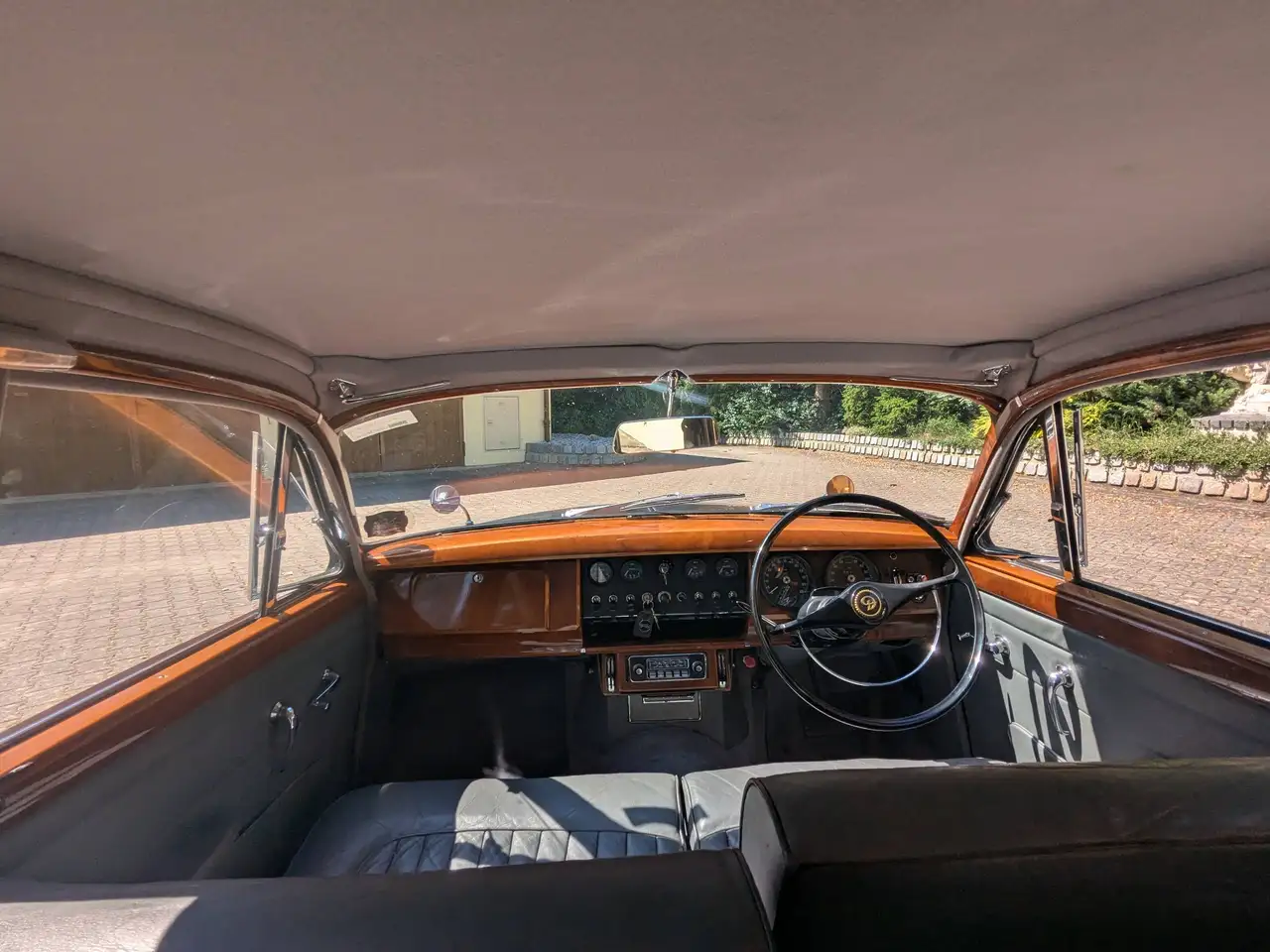 Jaguar Daimler 250 V8, foto 12
